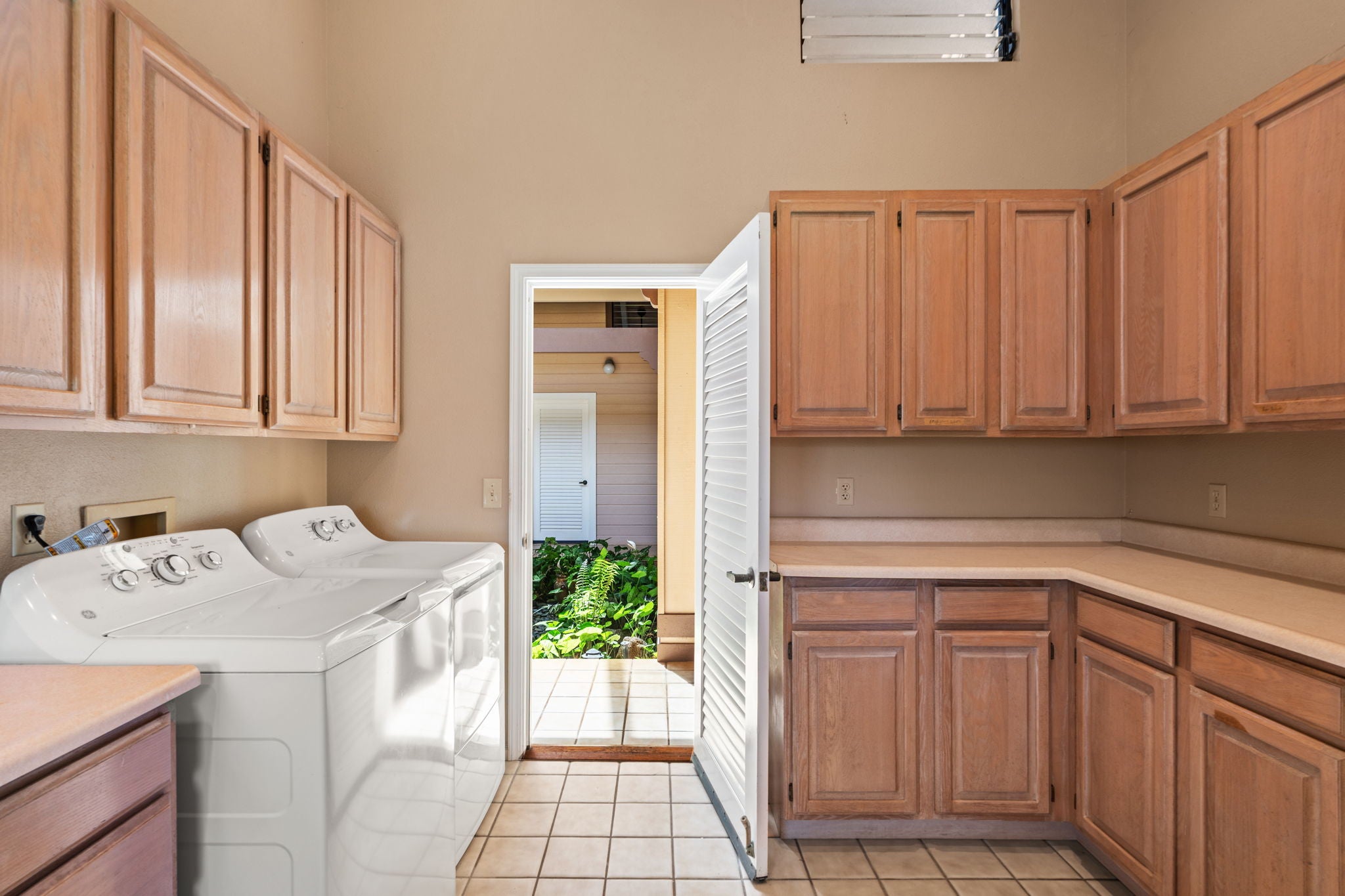 4783 EMMALANI DR