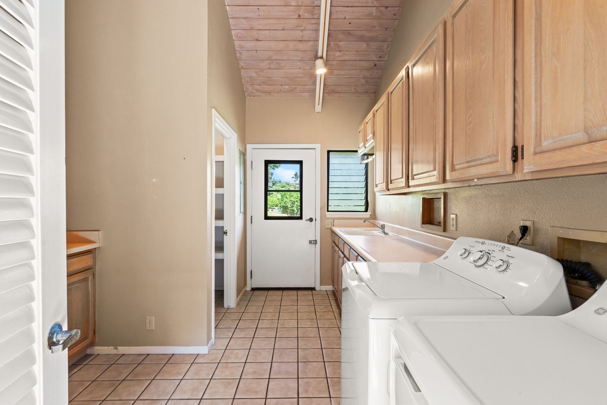 4783 EMMALANI DR