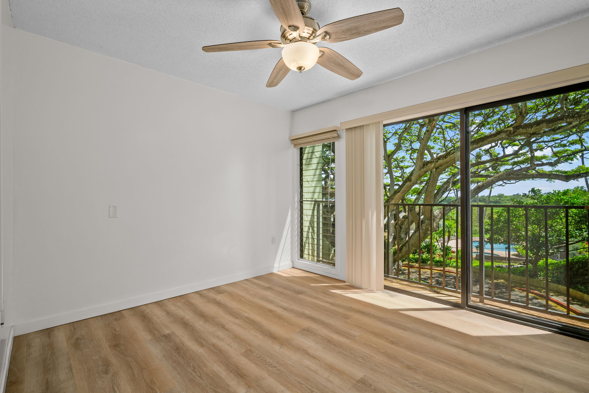 3-3400 KUHIO HWY B101