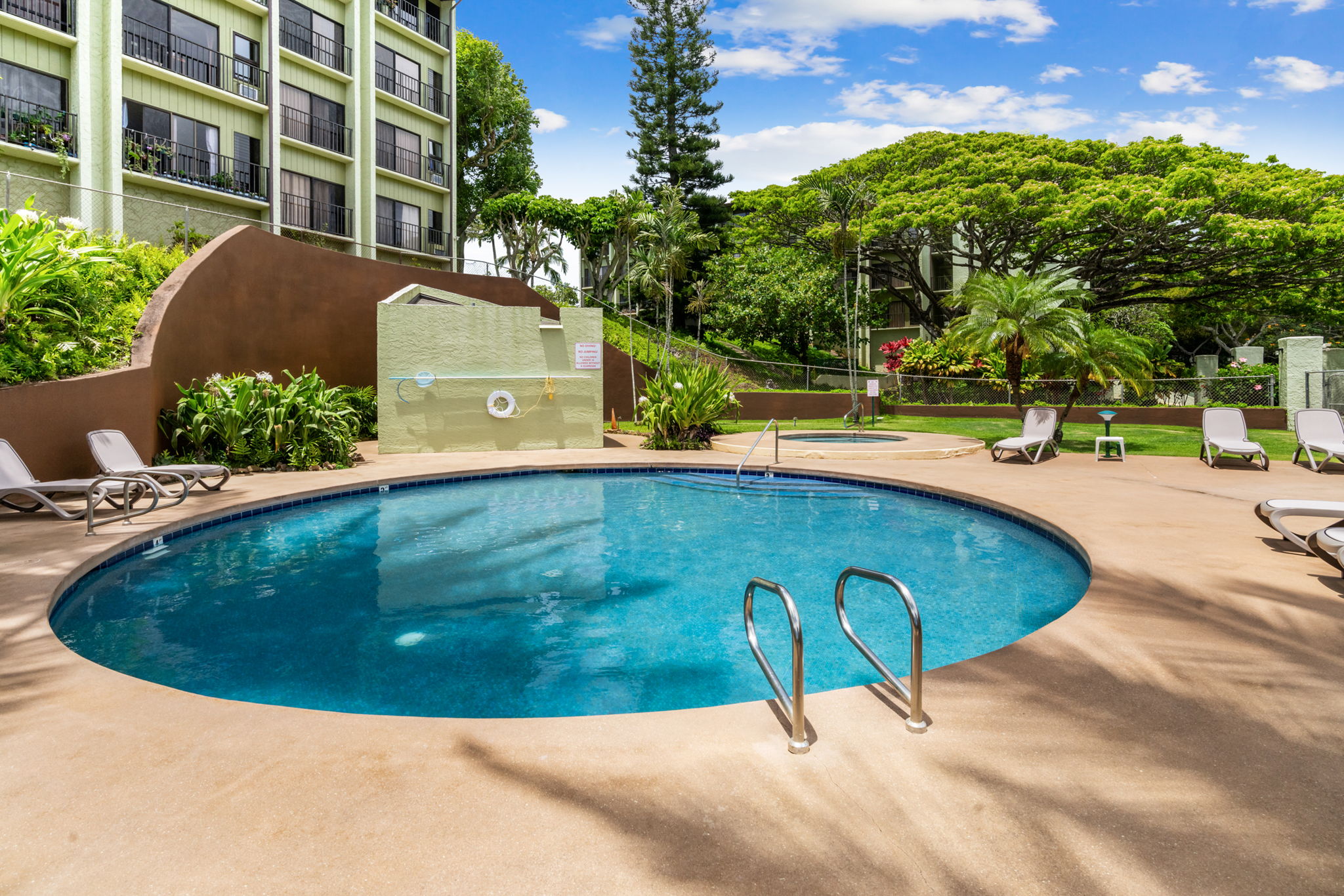 3-3400 KUHIO HWY B101