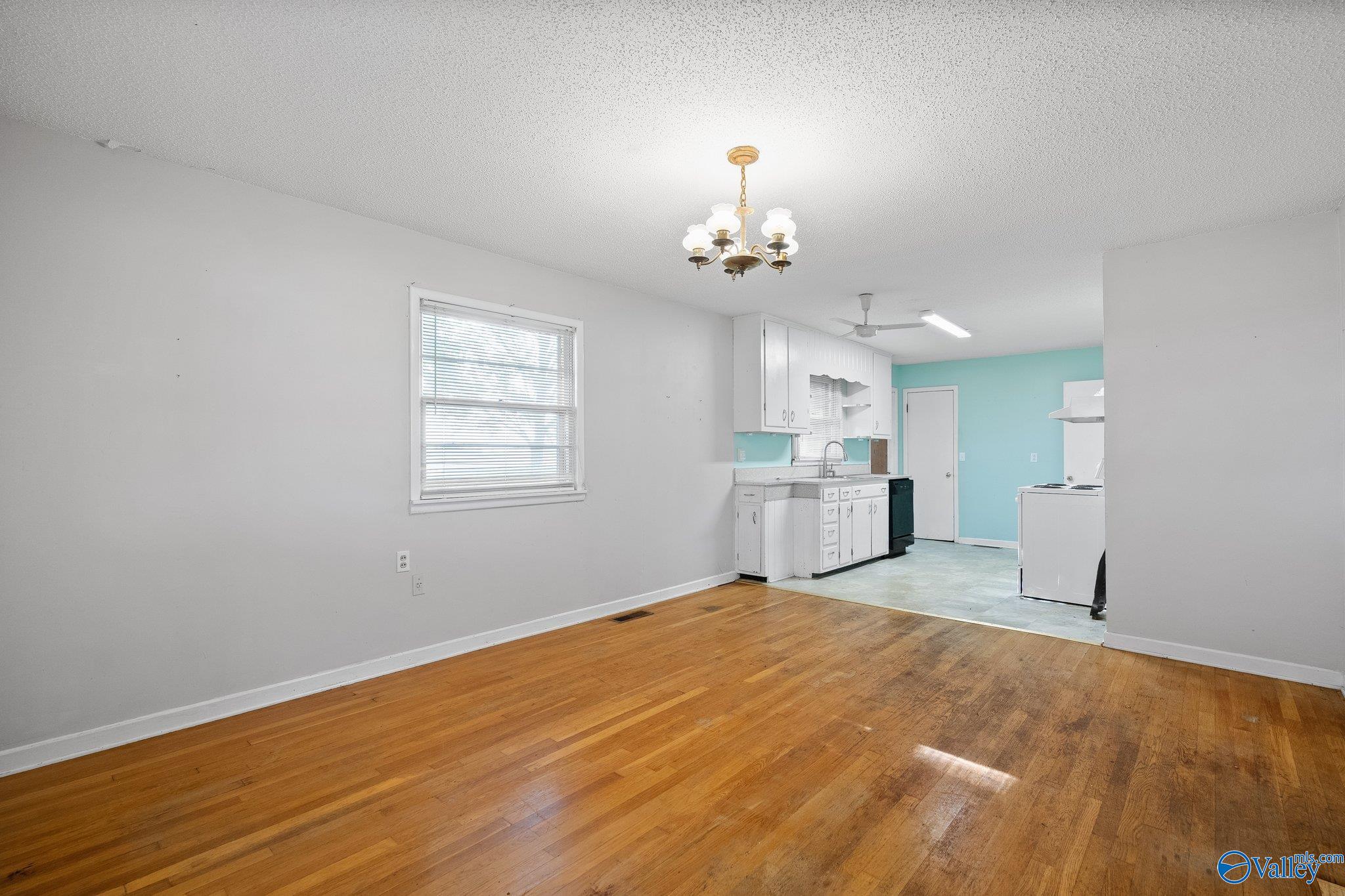 8421 Moores Mill Road