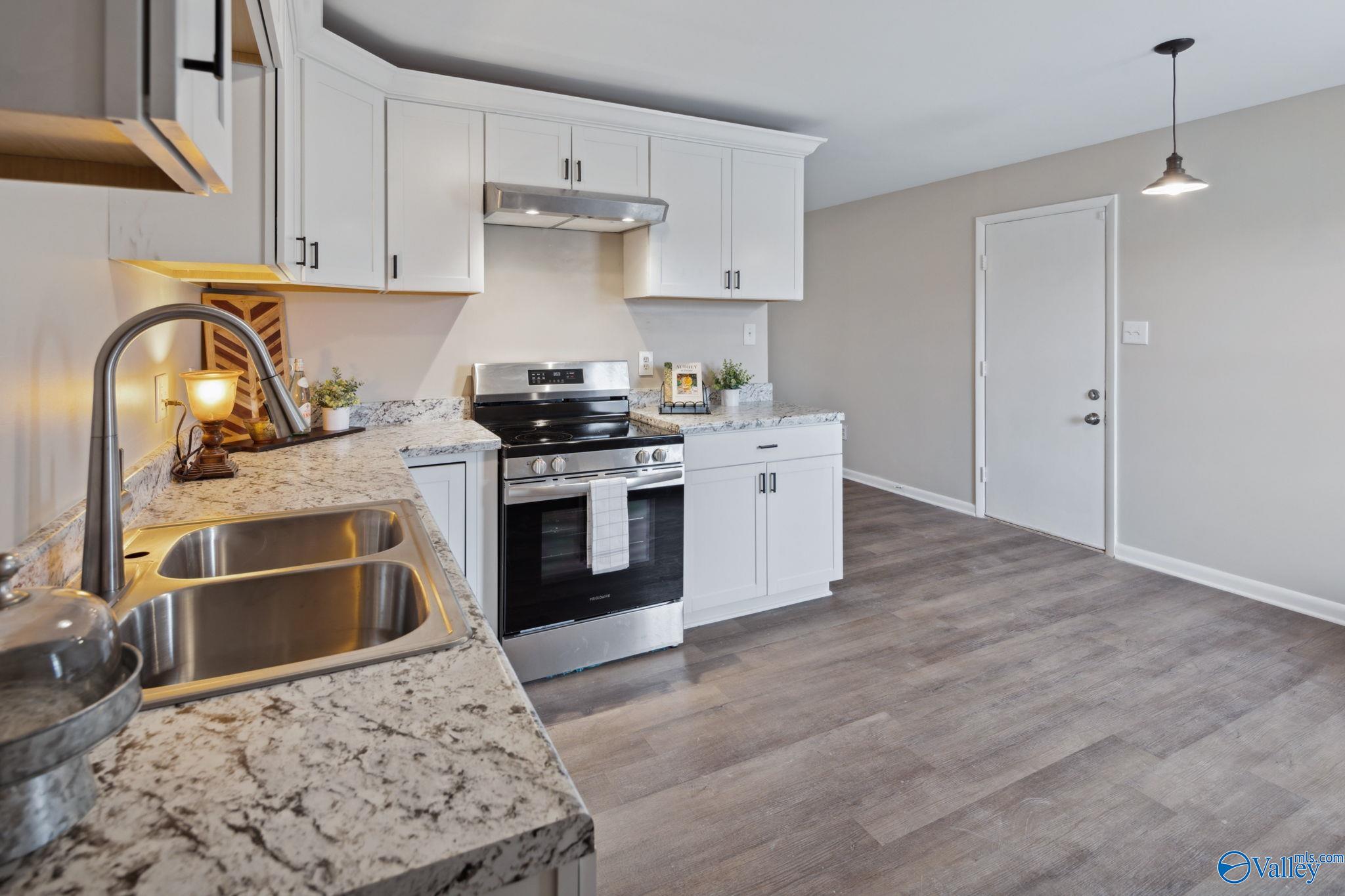 2108 Stanford Street