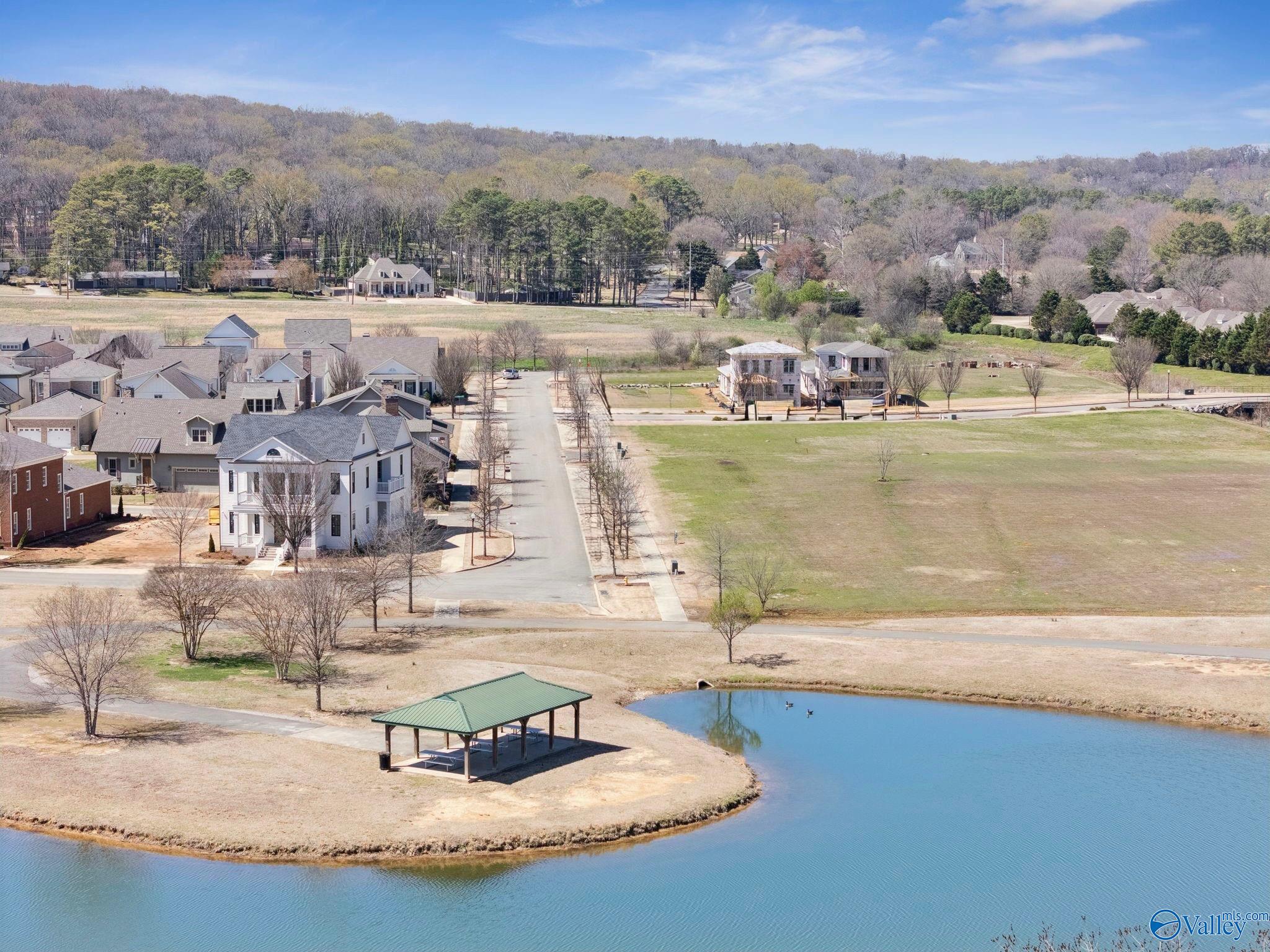 10 Lendon Main Street SE