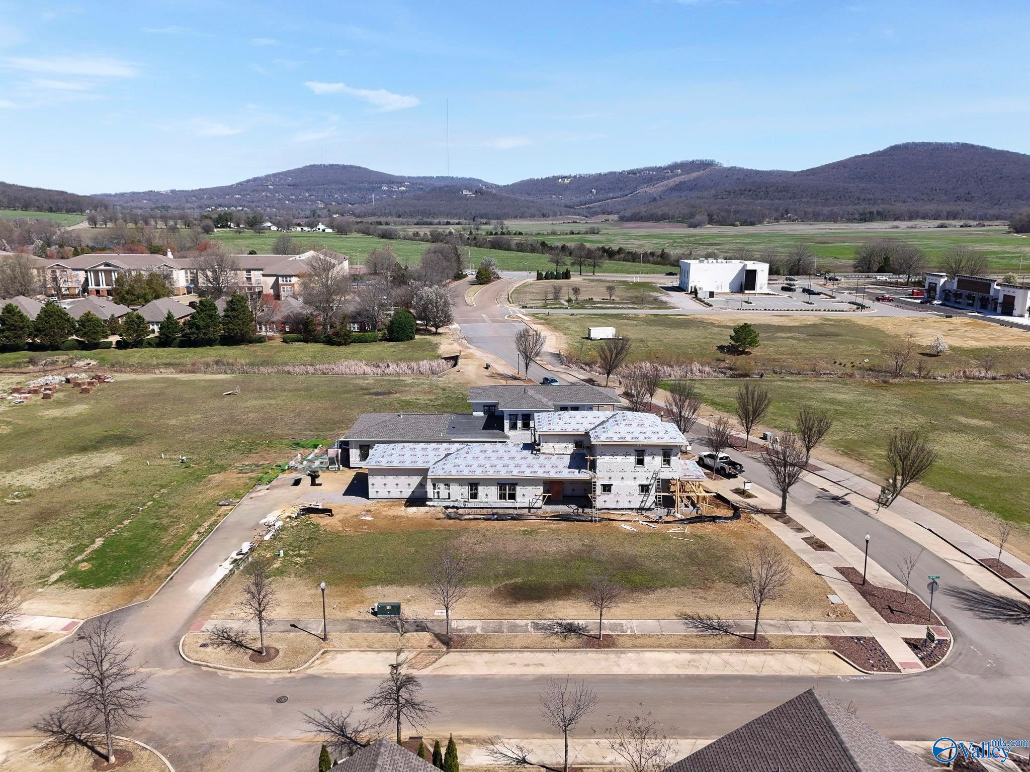 10 Lendon Main Street SE