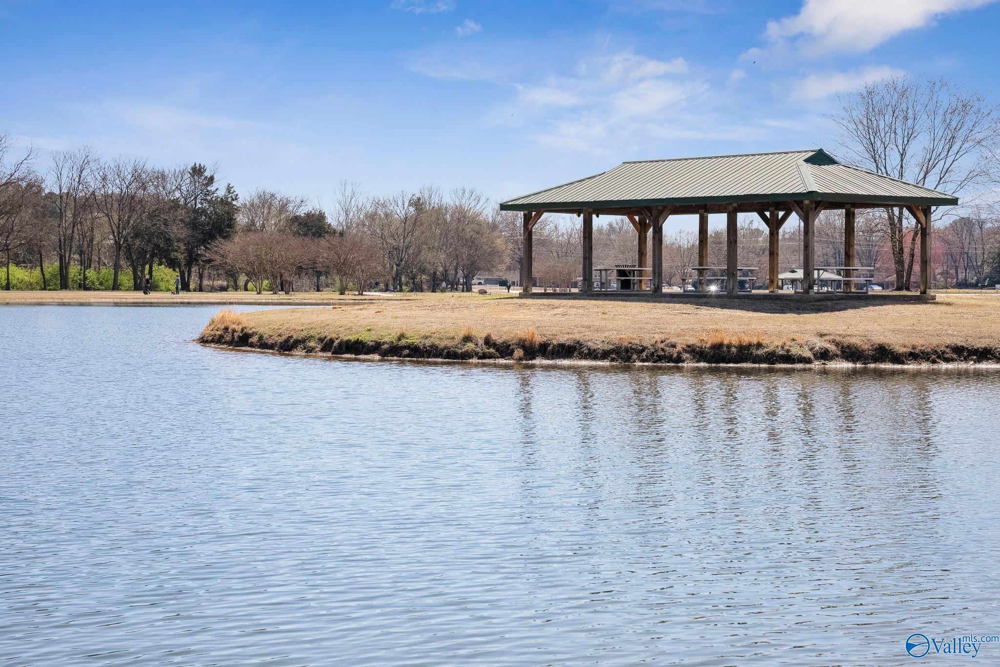 10 Lendon Main Street SE