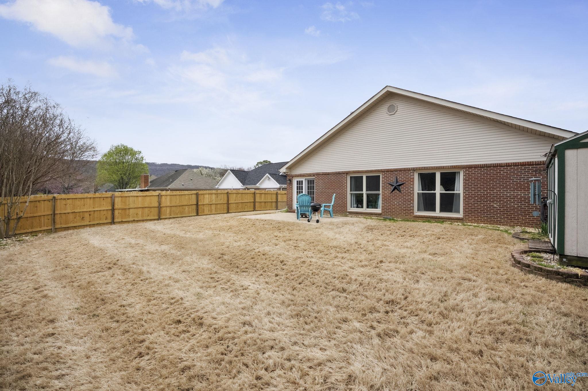 2419 Johnstone Circle SE
