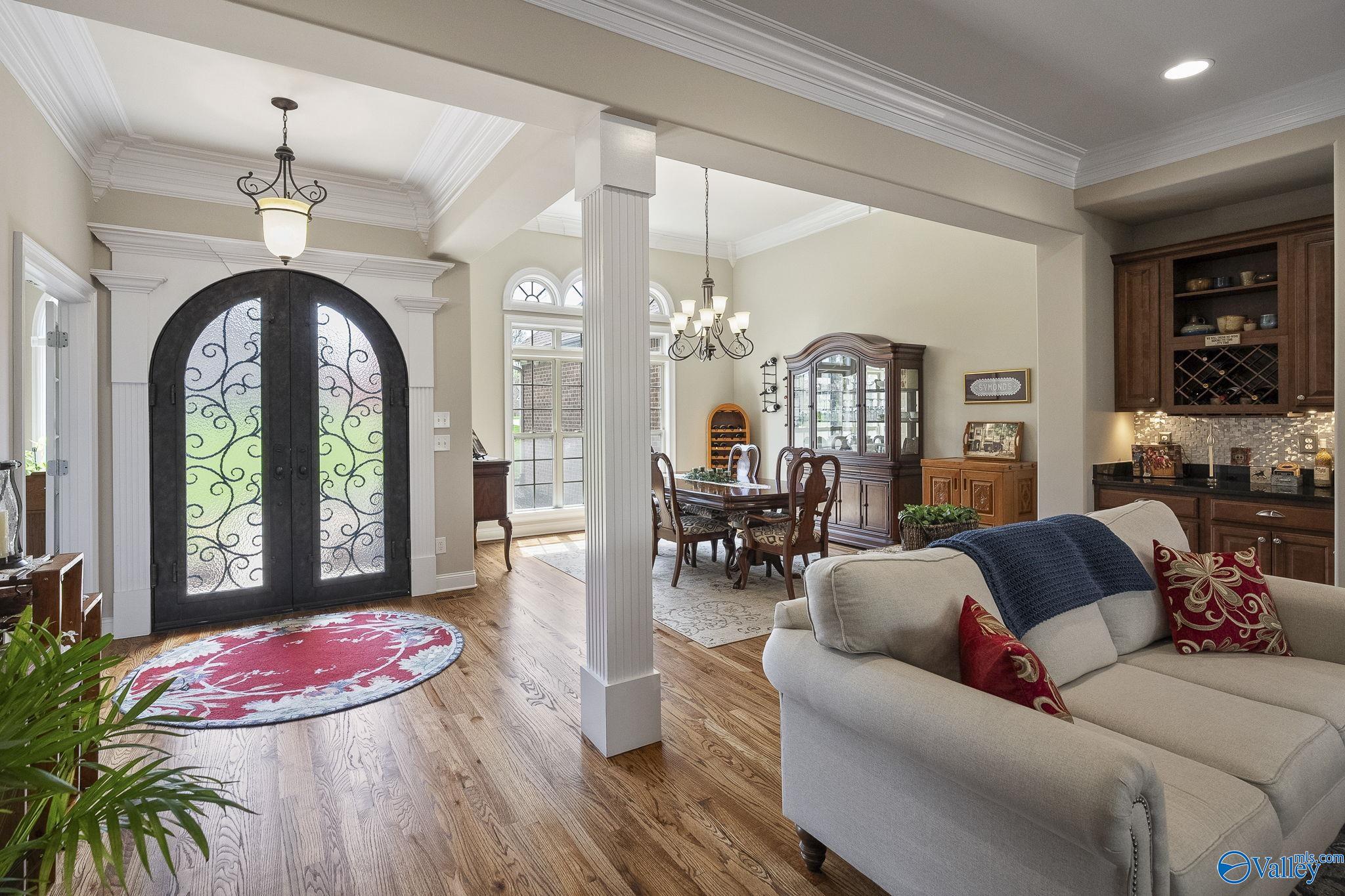 52 Bluff View Drive SE