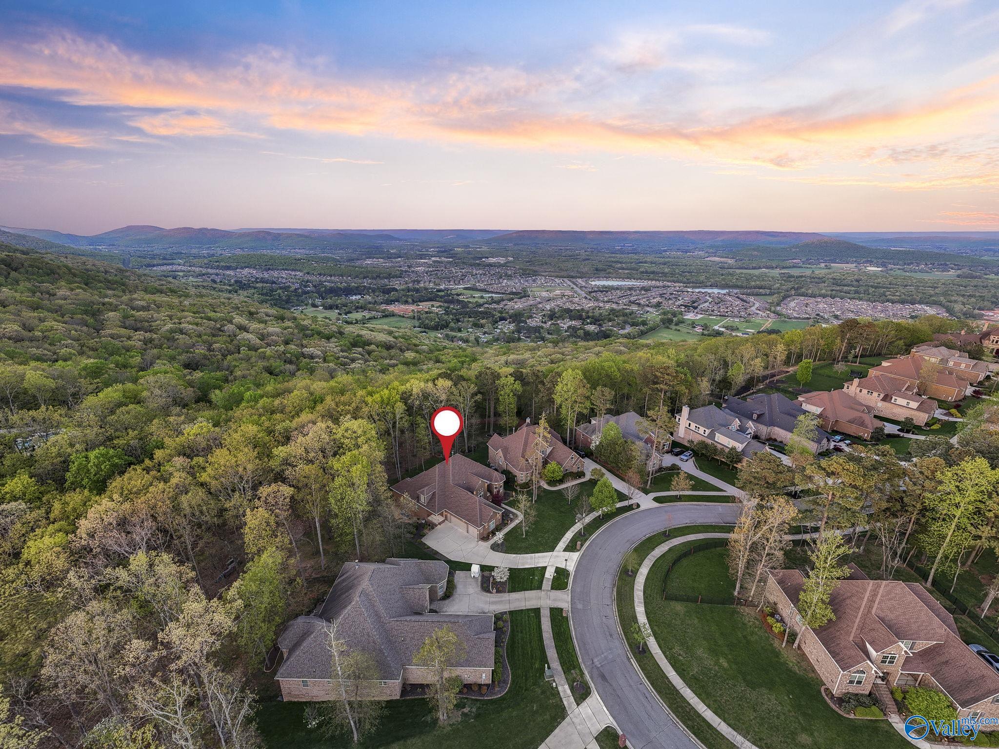 52 Bluff View Drive SE