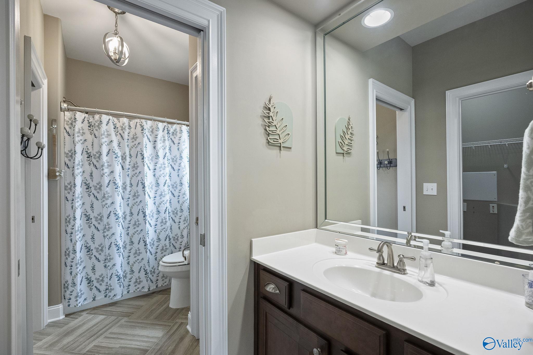 52 Bluff View Drive SE