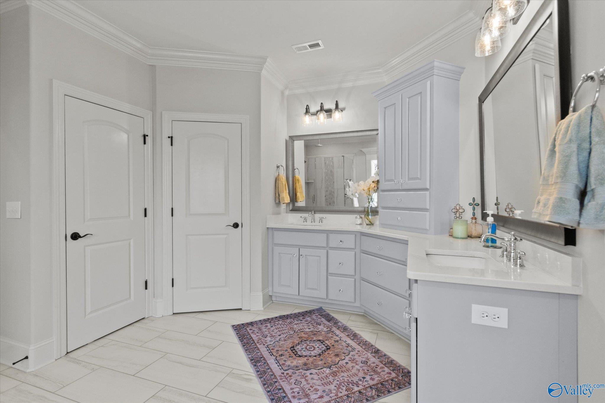 1268 Dug Hill Road, Brownsboro