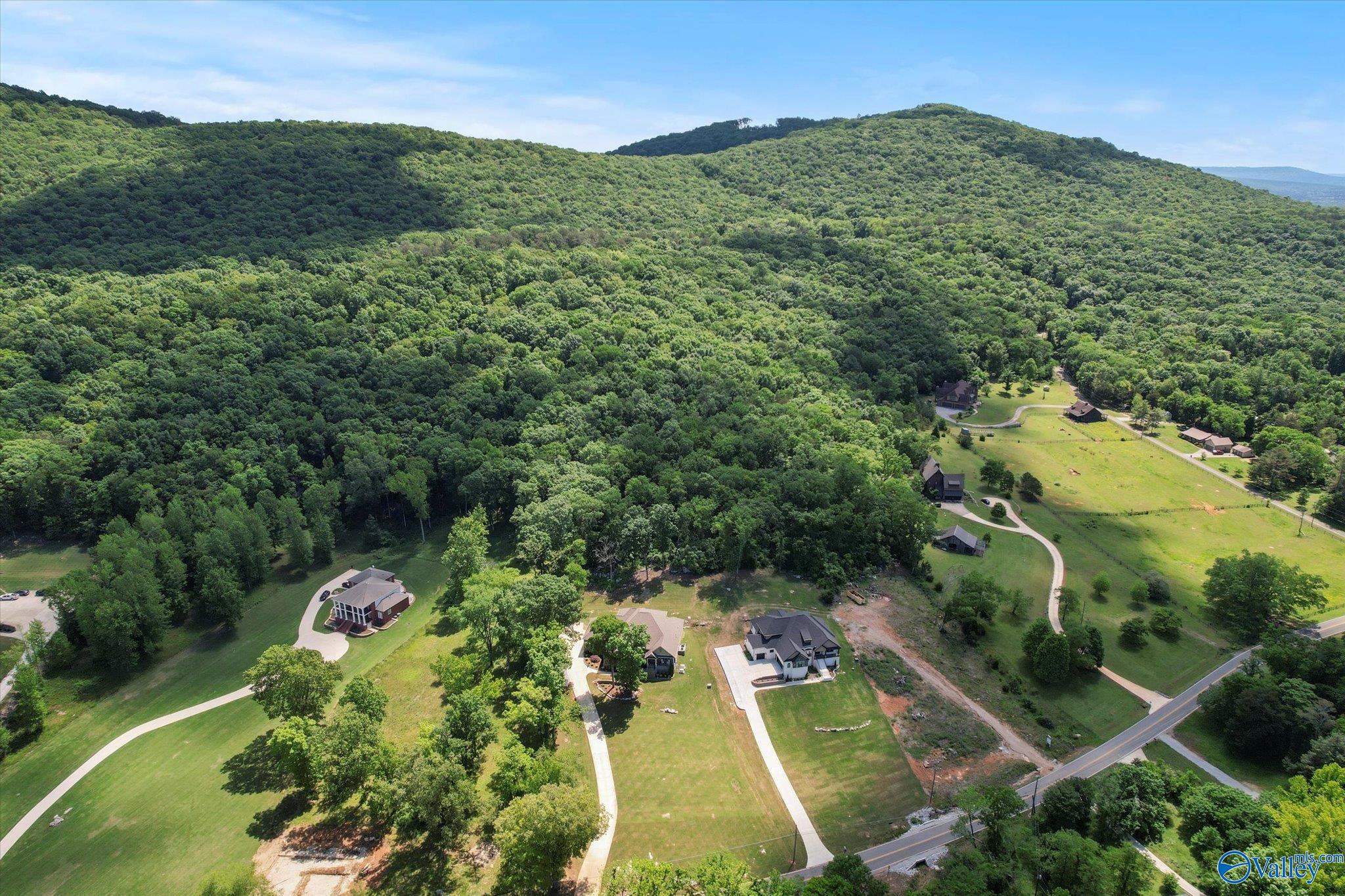 1268 Dug Hill Road, Brownsboro