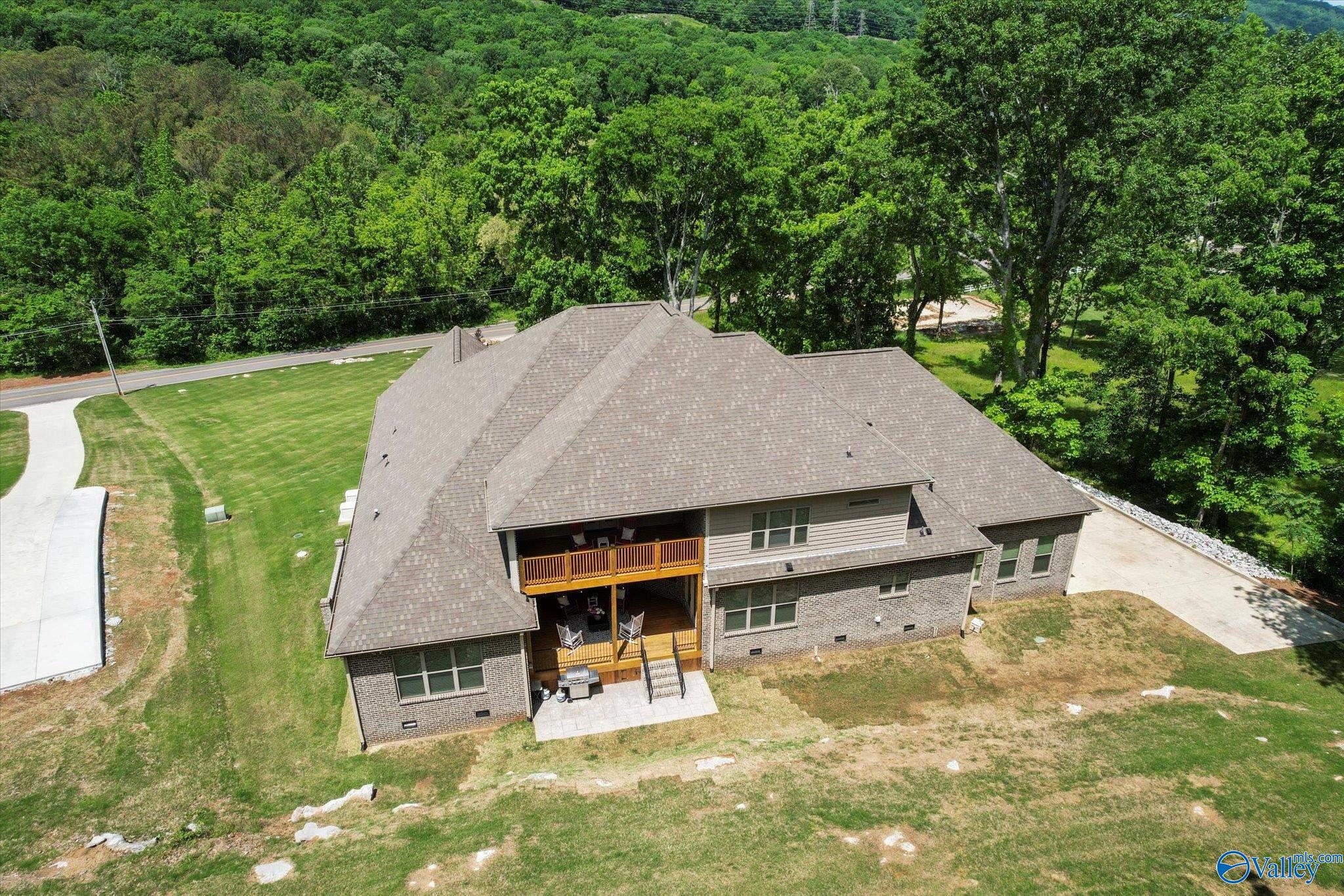 1268 Dug Hill Road, Brownsboro