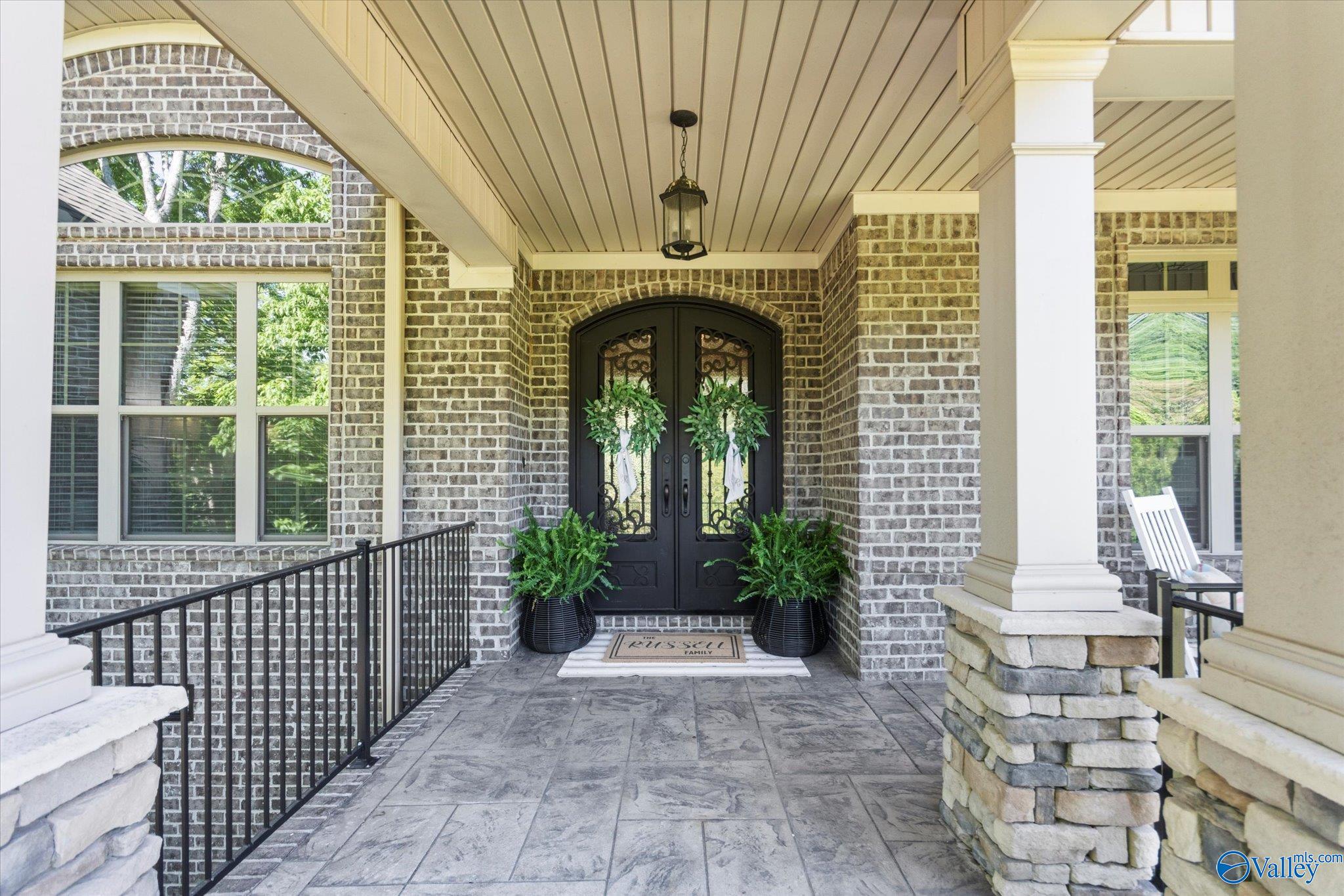 1268 Dug Hill Road, Brownsboro