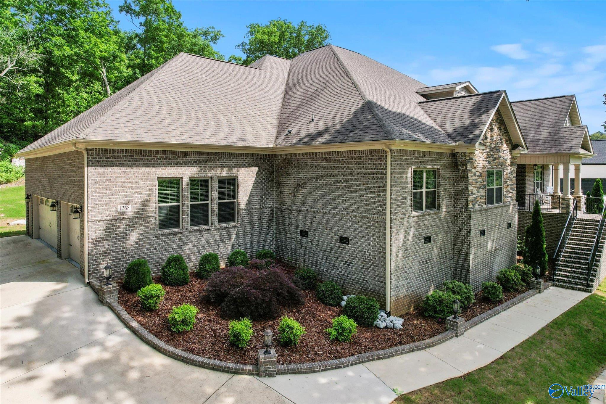 1268 Dug Hill Road, Brownsboro