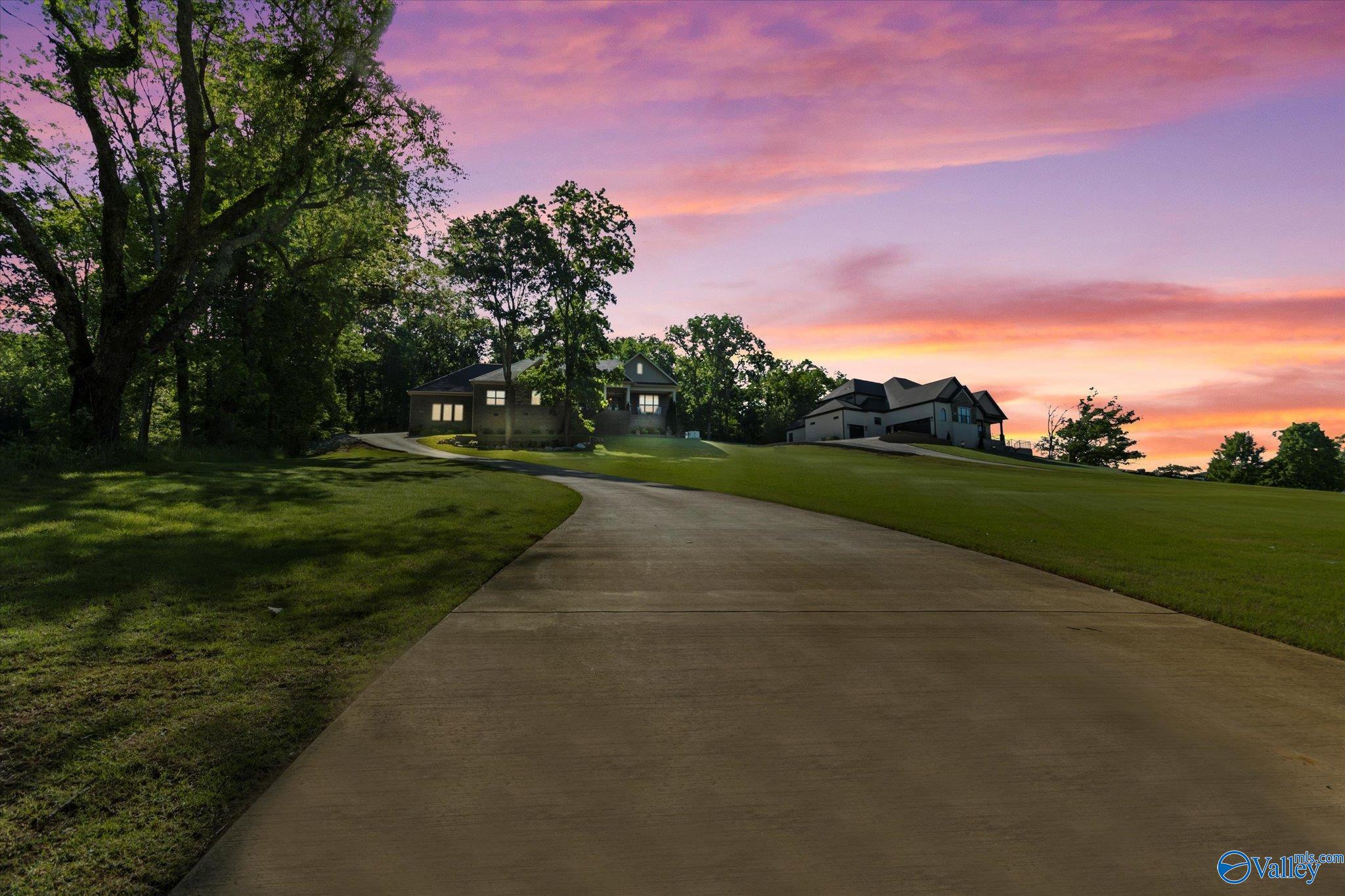 1268 Dug Hill Road, Brownsboro