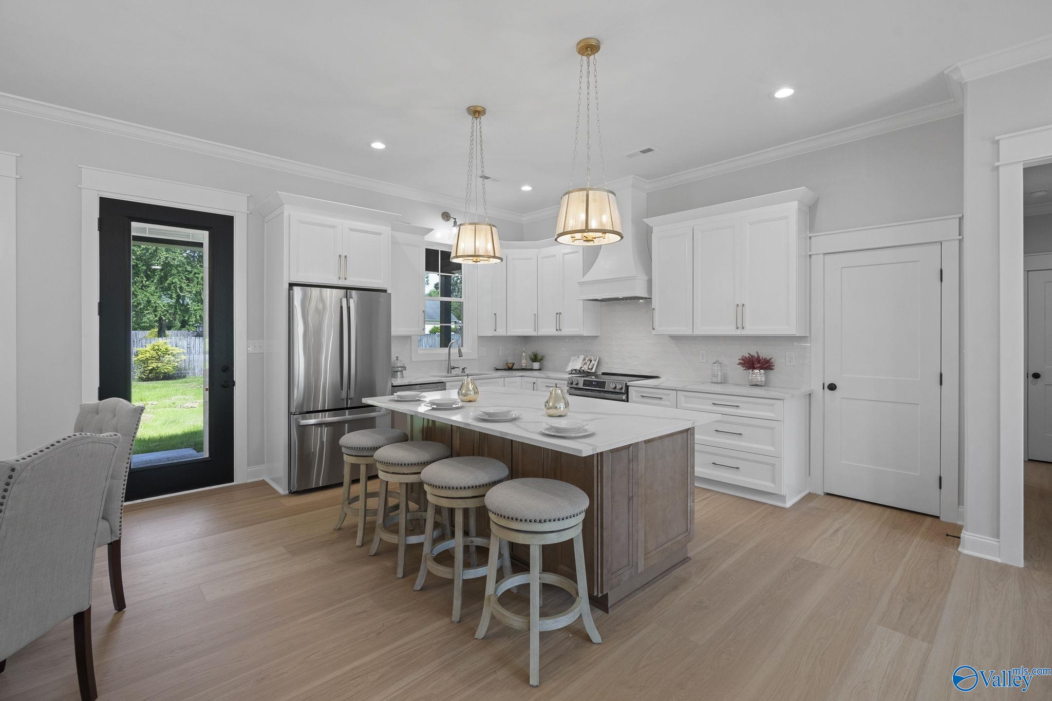 15463 Mclemore Lane