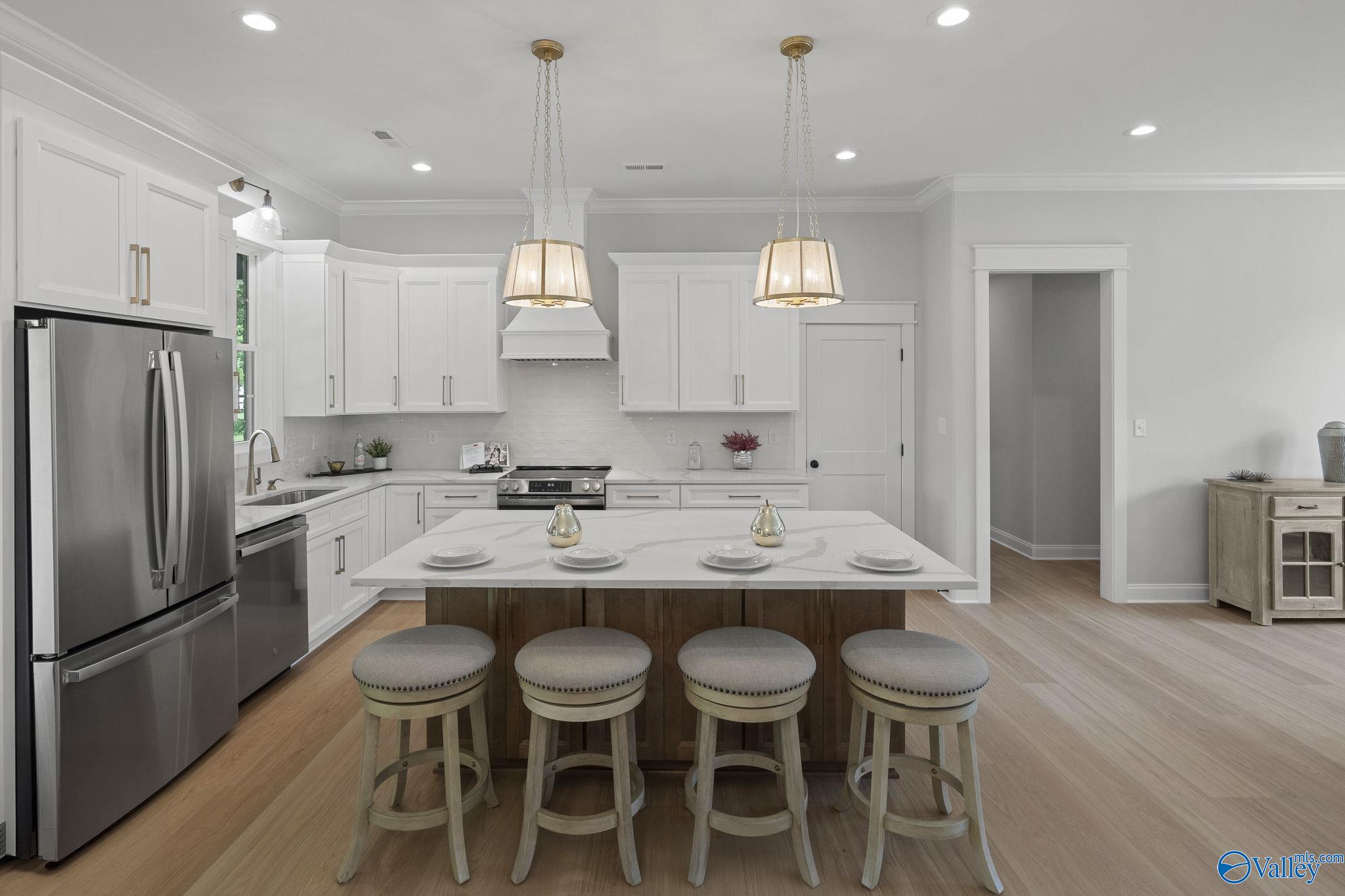 15463 Mclemore Lane