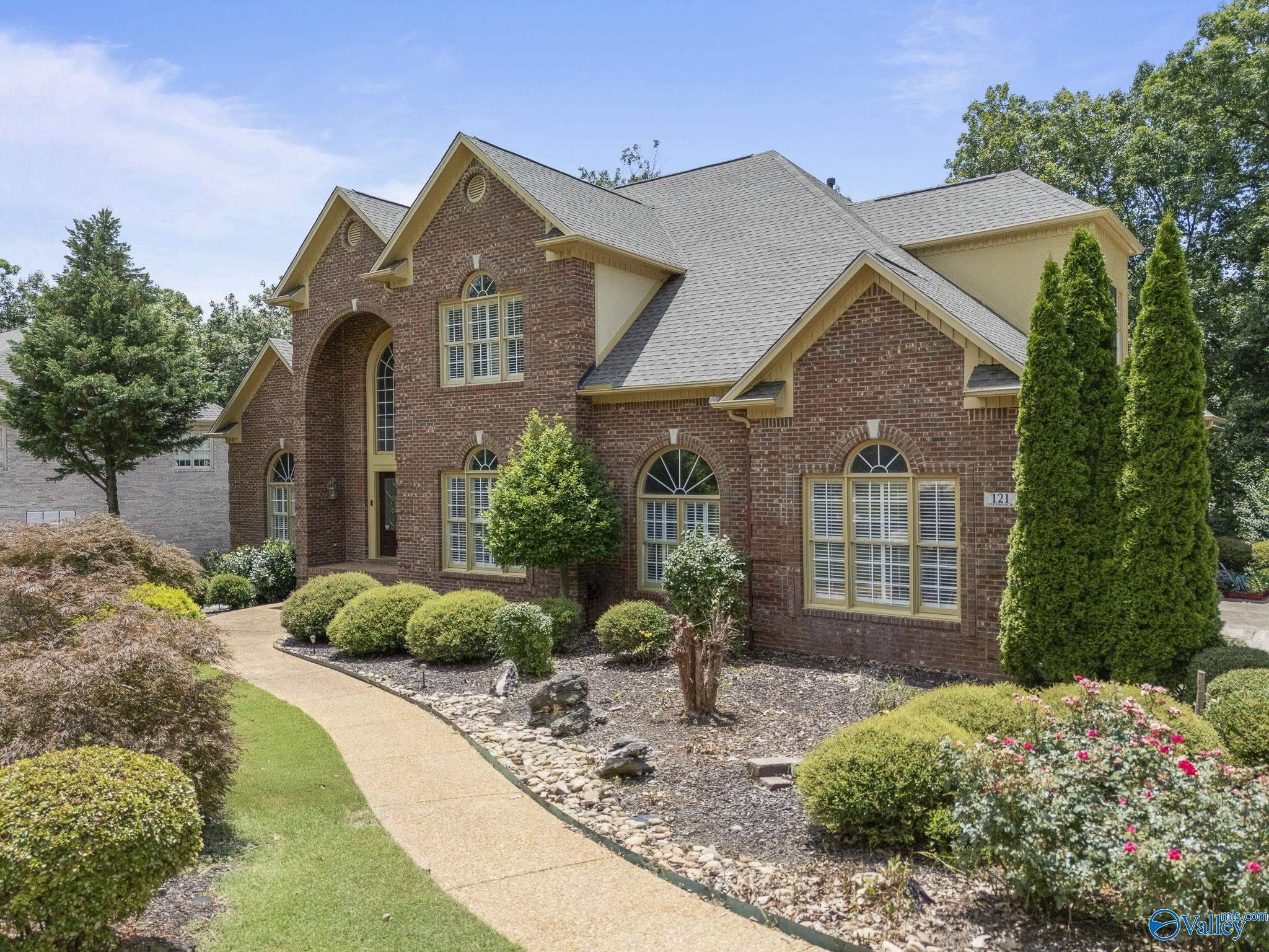 121 Cheekwood Drive