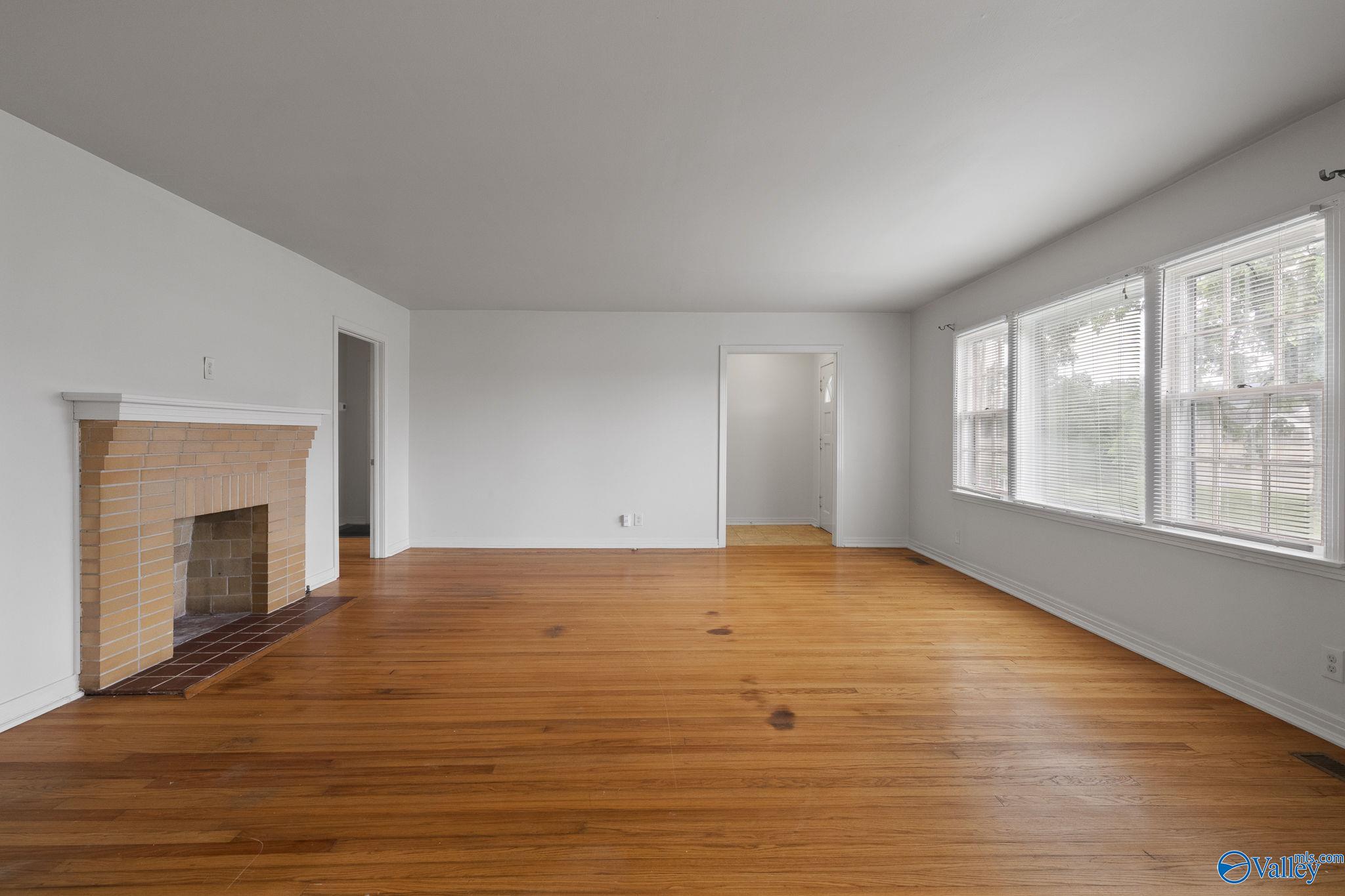 2305 Andrew Jackson Way NE