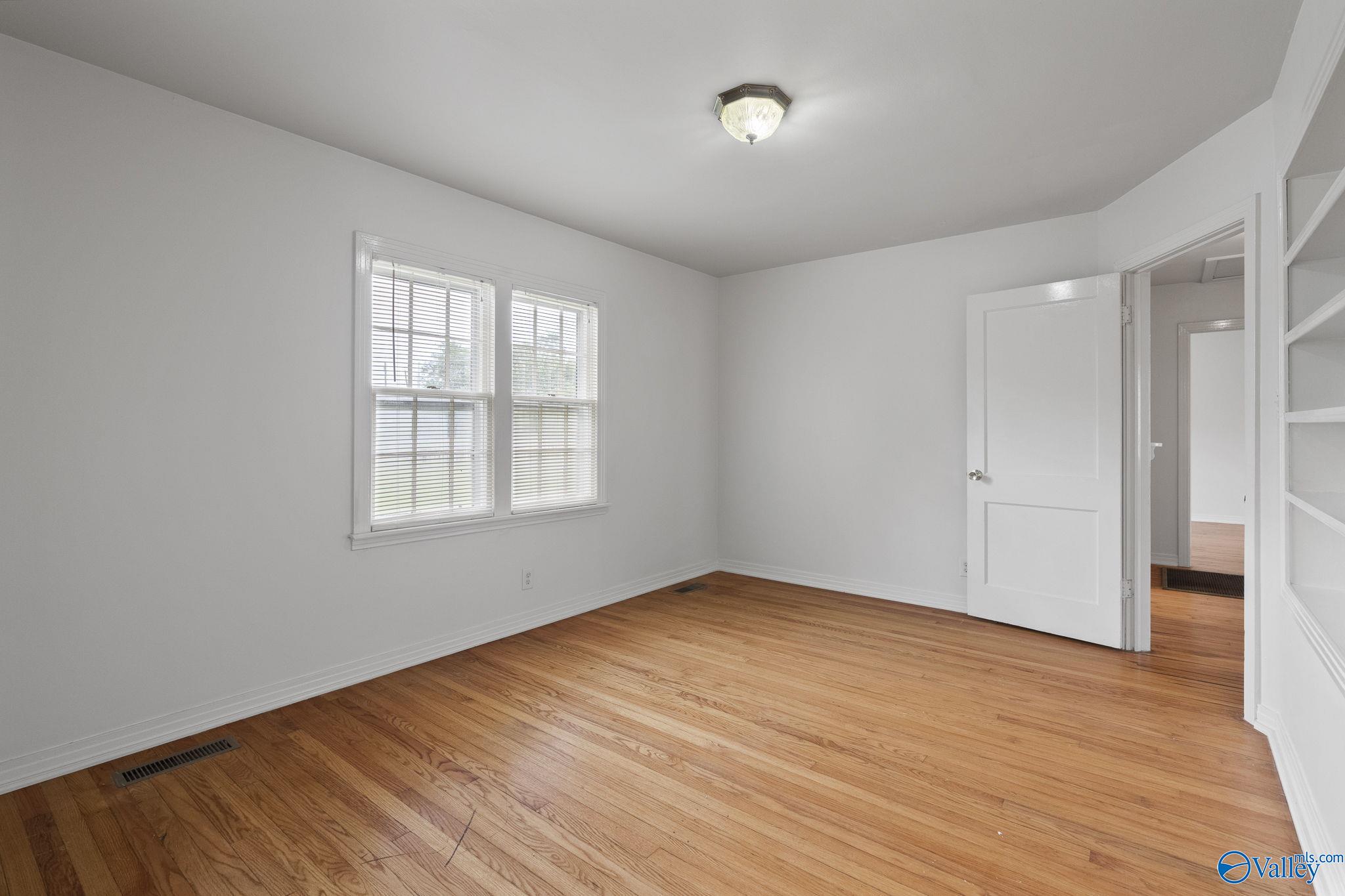 2305 Andrew Jackson Way NE