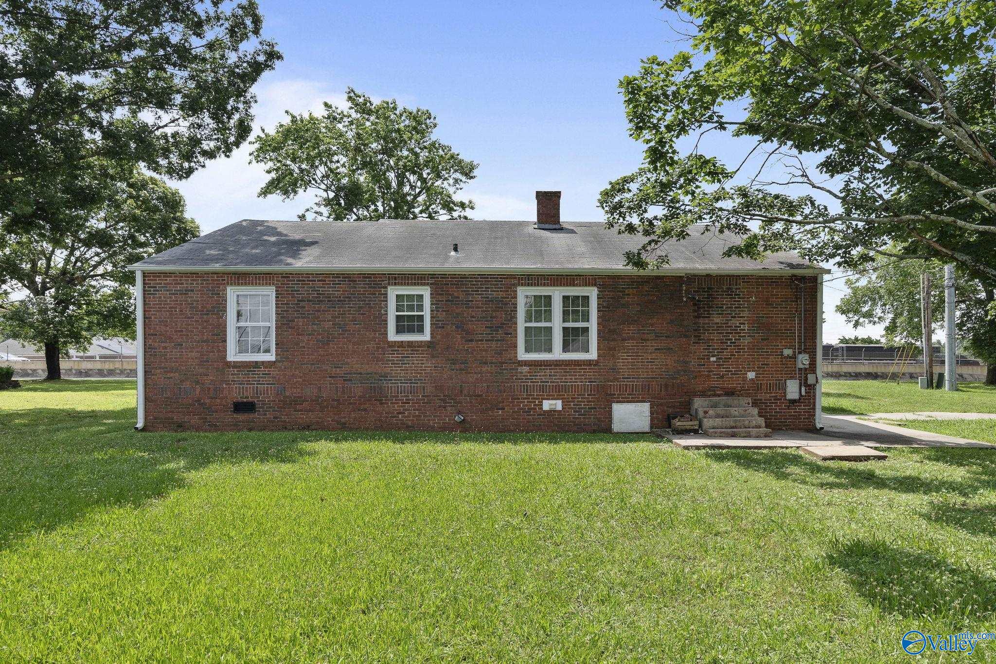 2305 Andrew Jackson Way NE