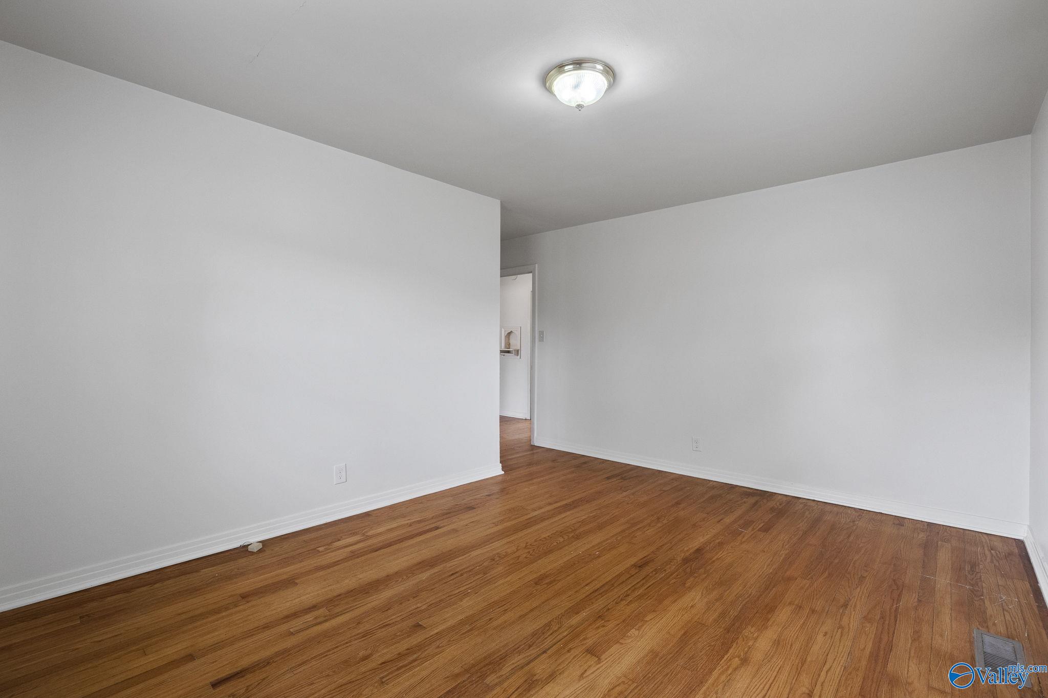 2305 Andrew Jackson Way NE