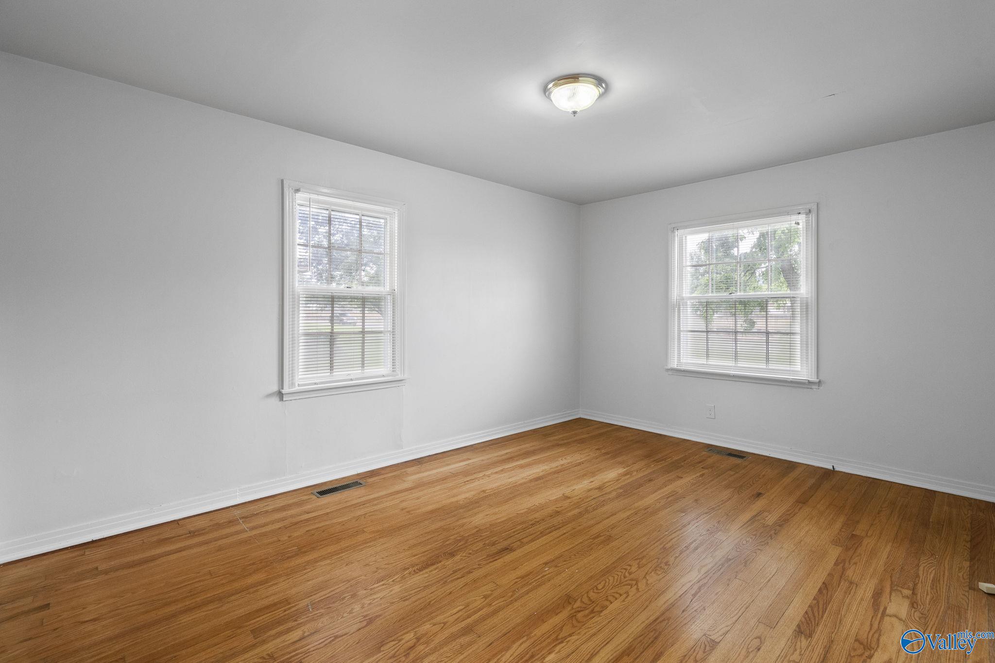 2305 Andrew Jackson Way NE