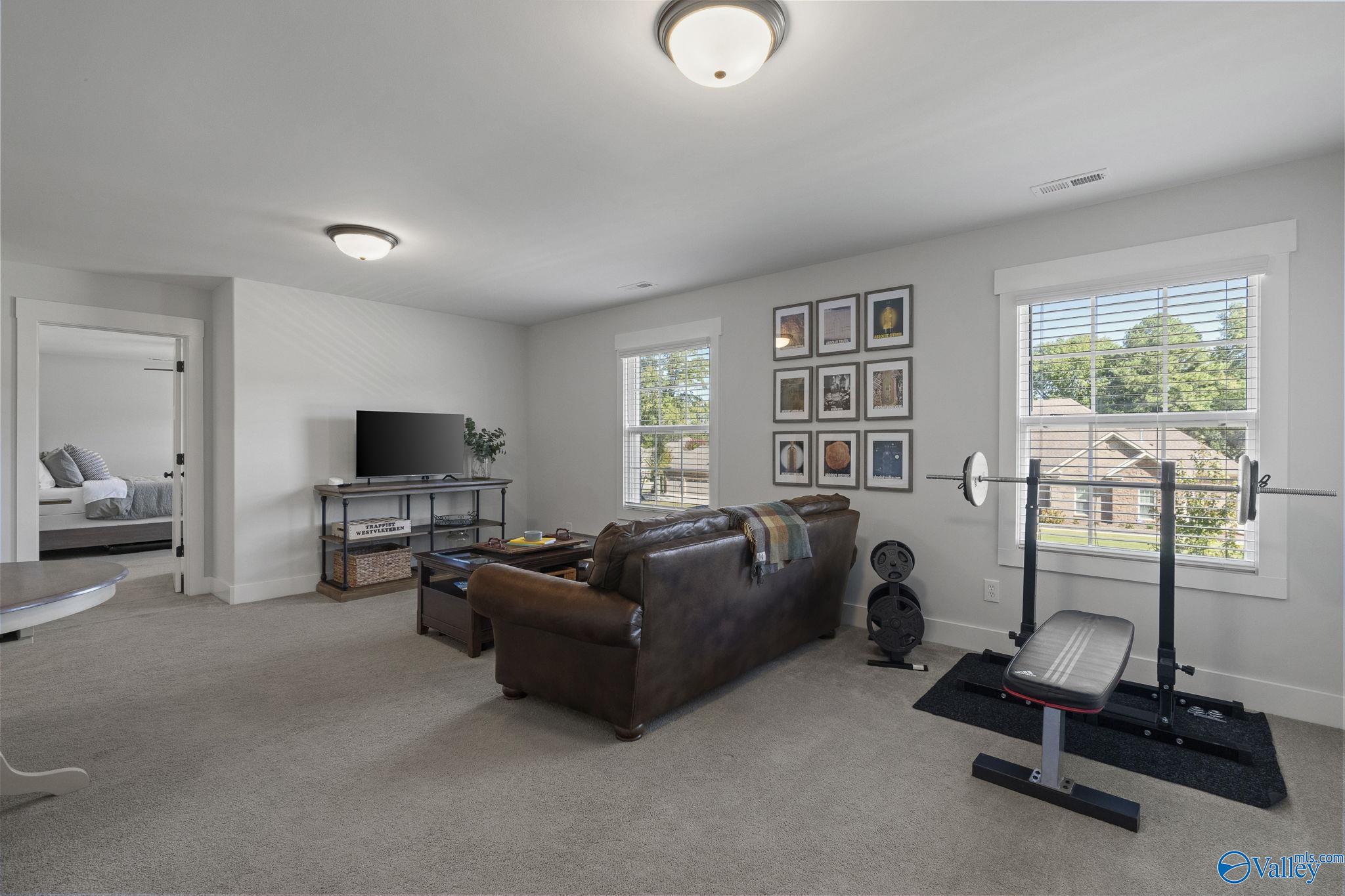 135 Huntsmen Lane
