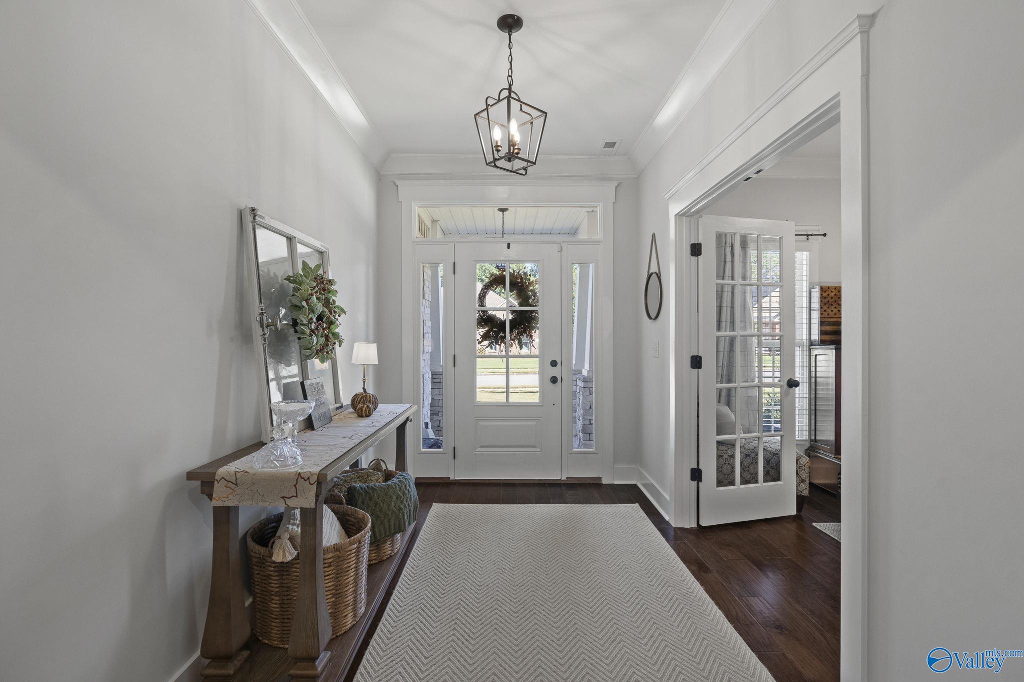 135 Huntsmen Lane