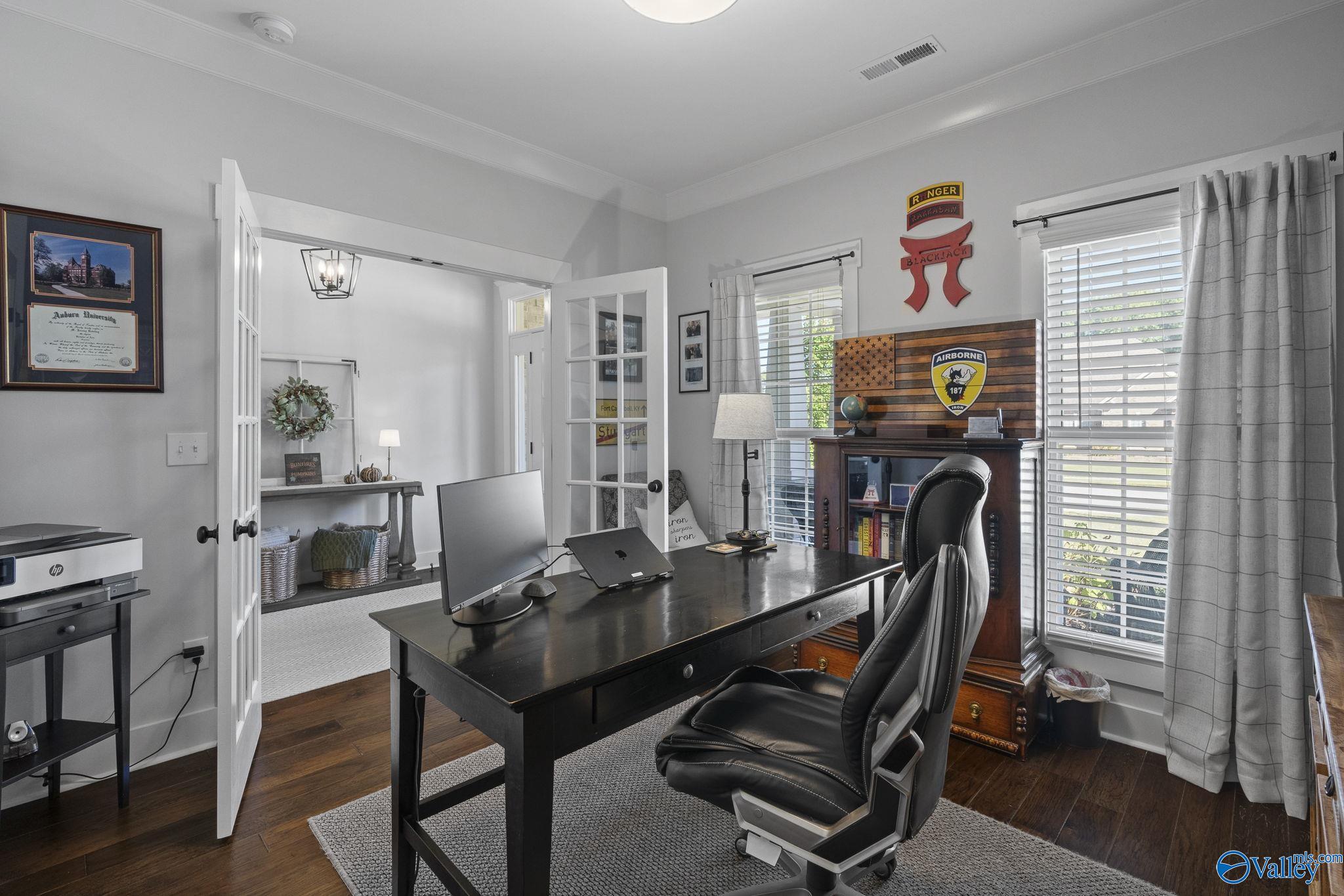 135 Huntsmen Lane