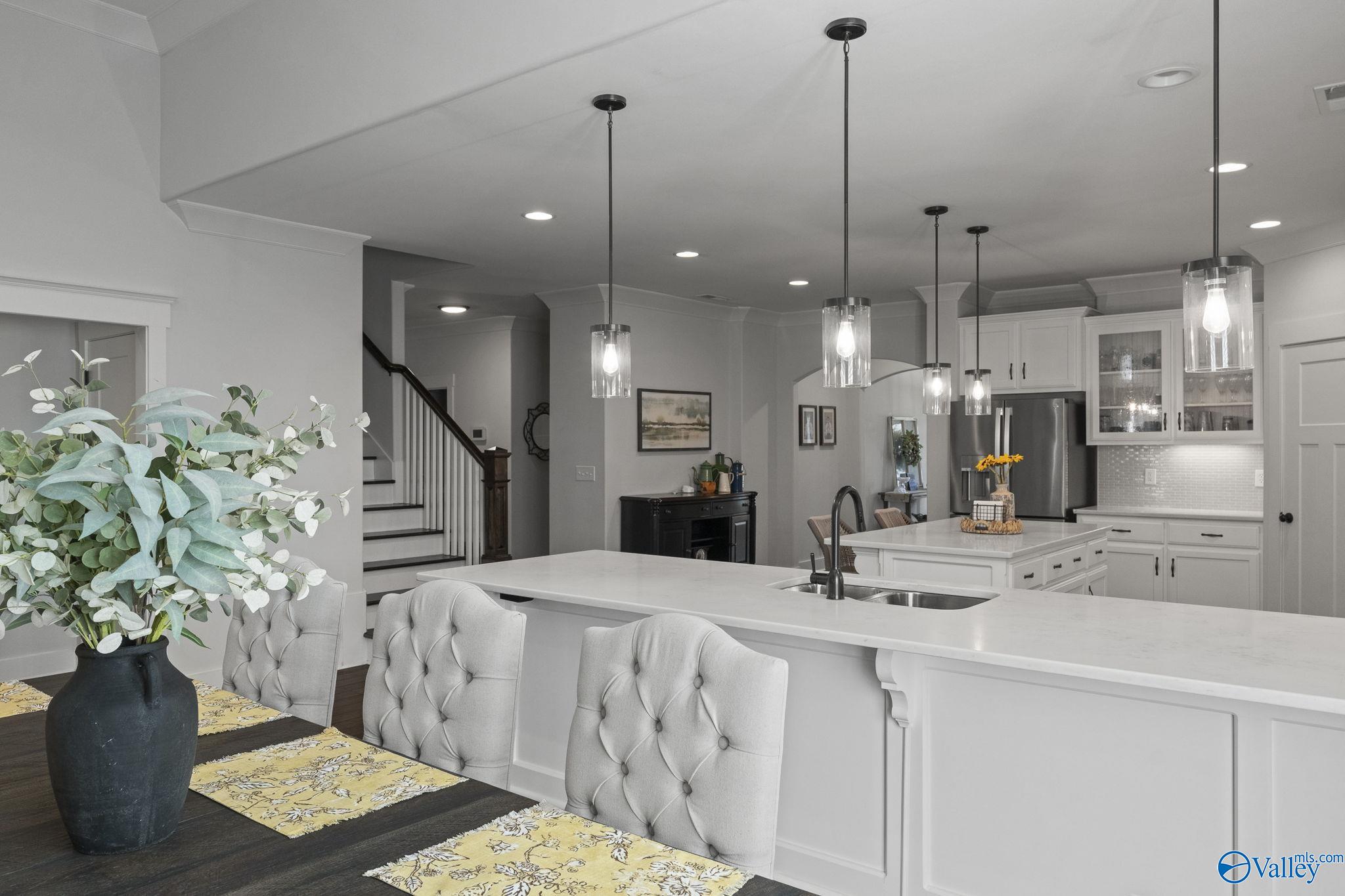 135 Huntsmen Lane