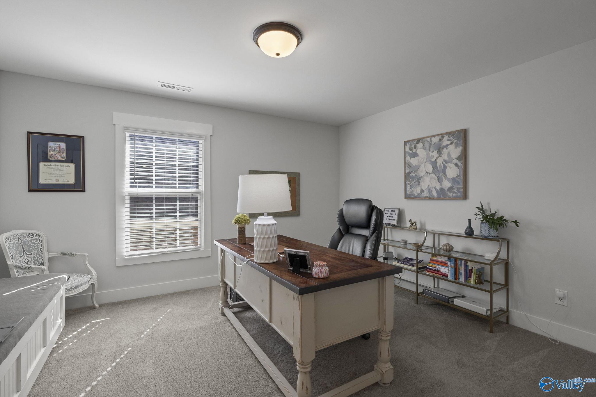 135 Huntsmen Lane