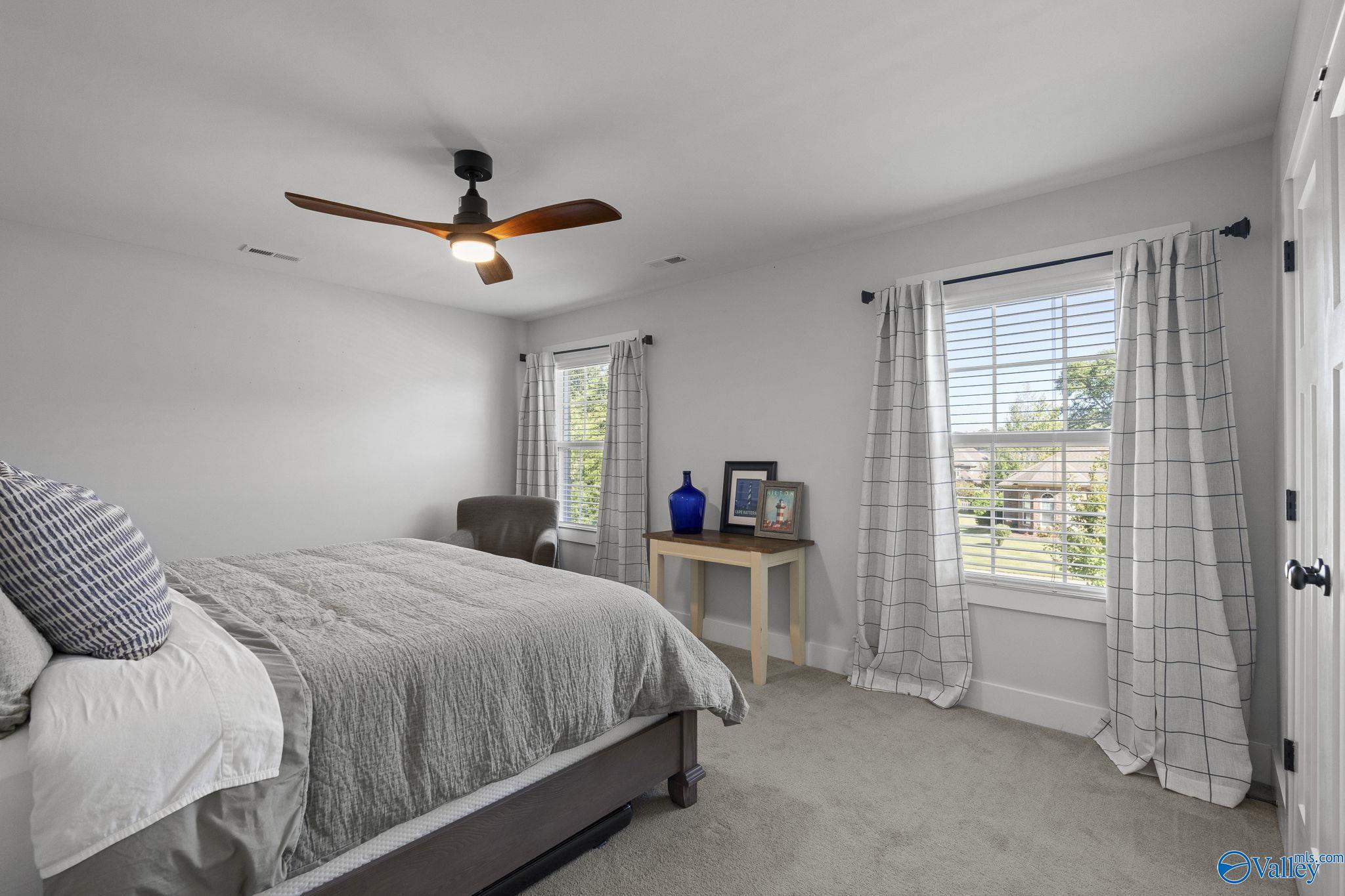 135 Huntsmen Lane