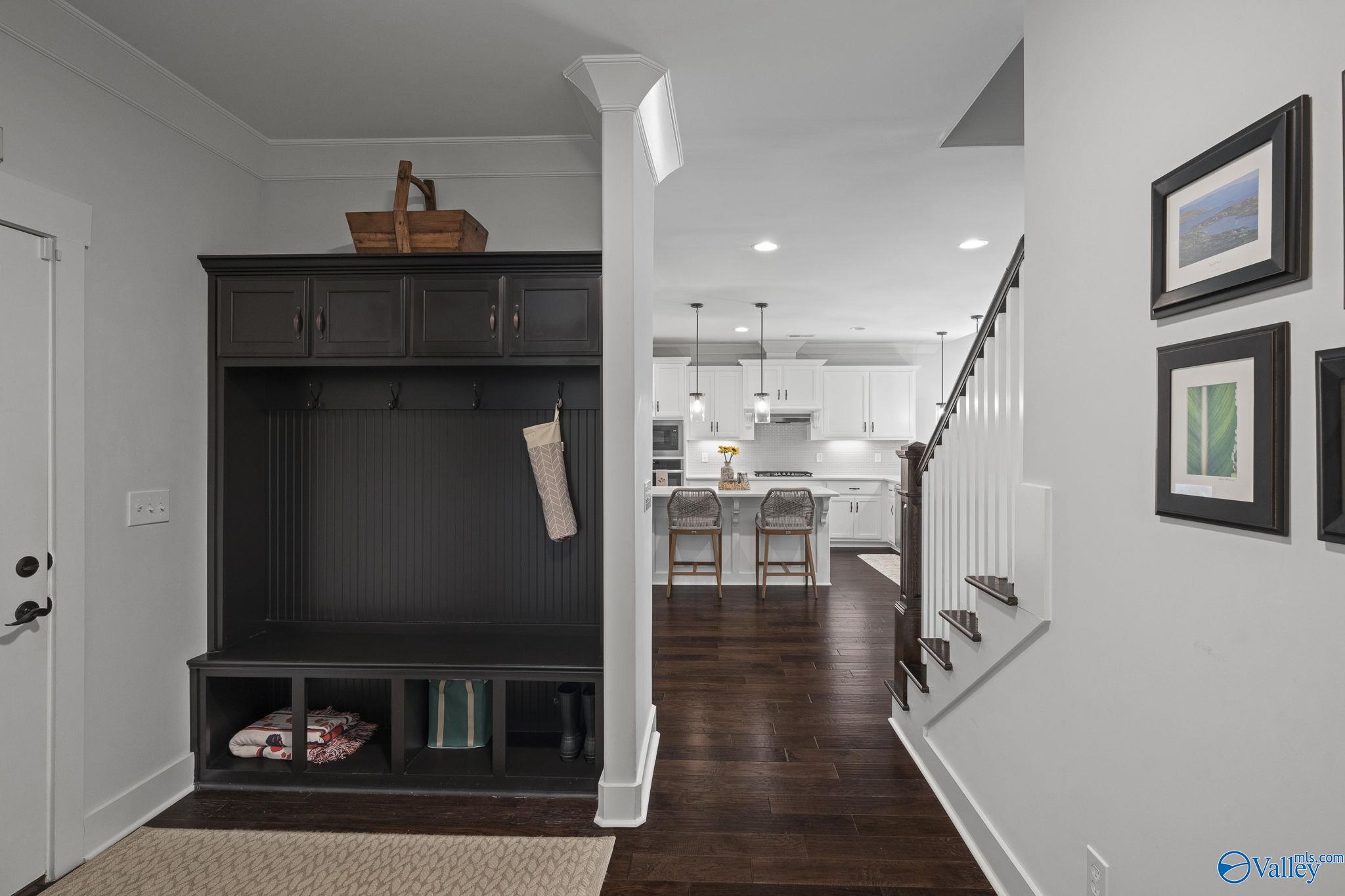 135 Huntsmen Lane