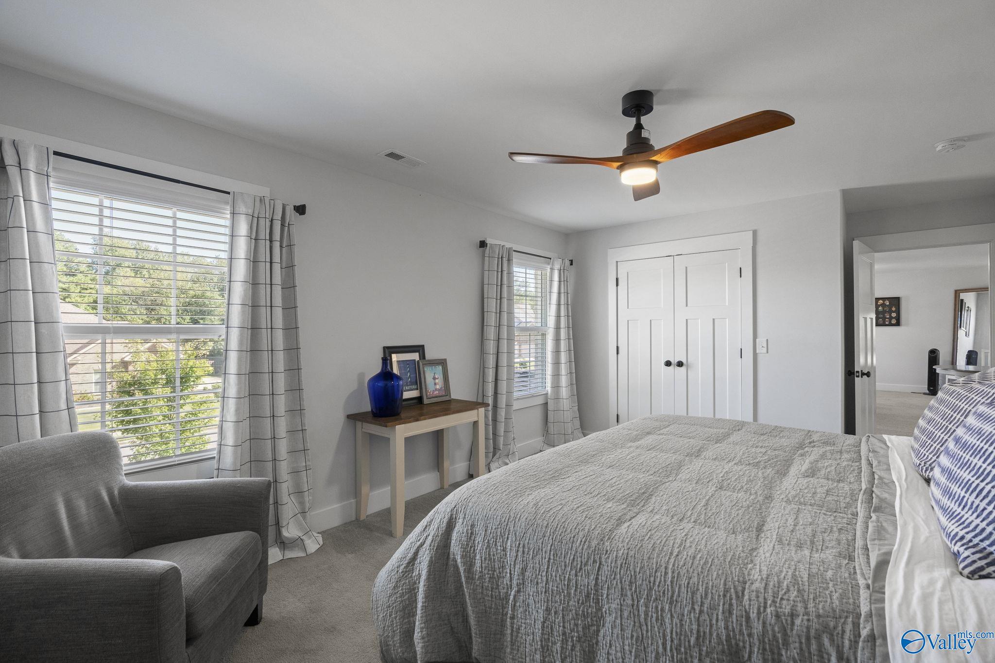135 Huntsmen Lane