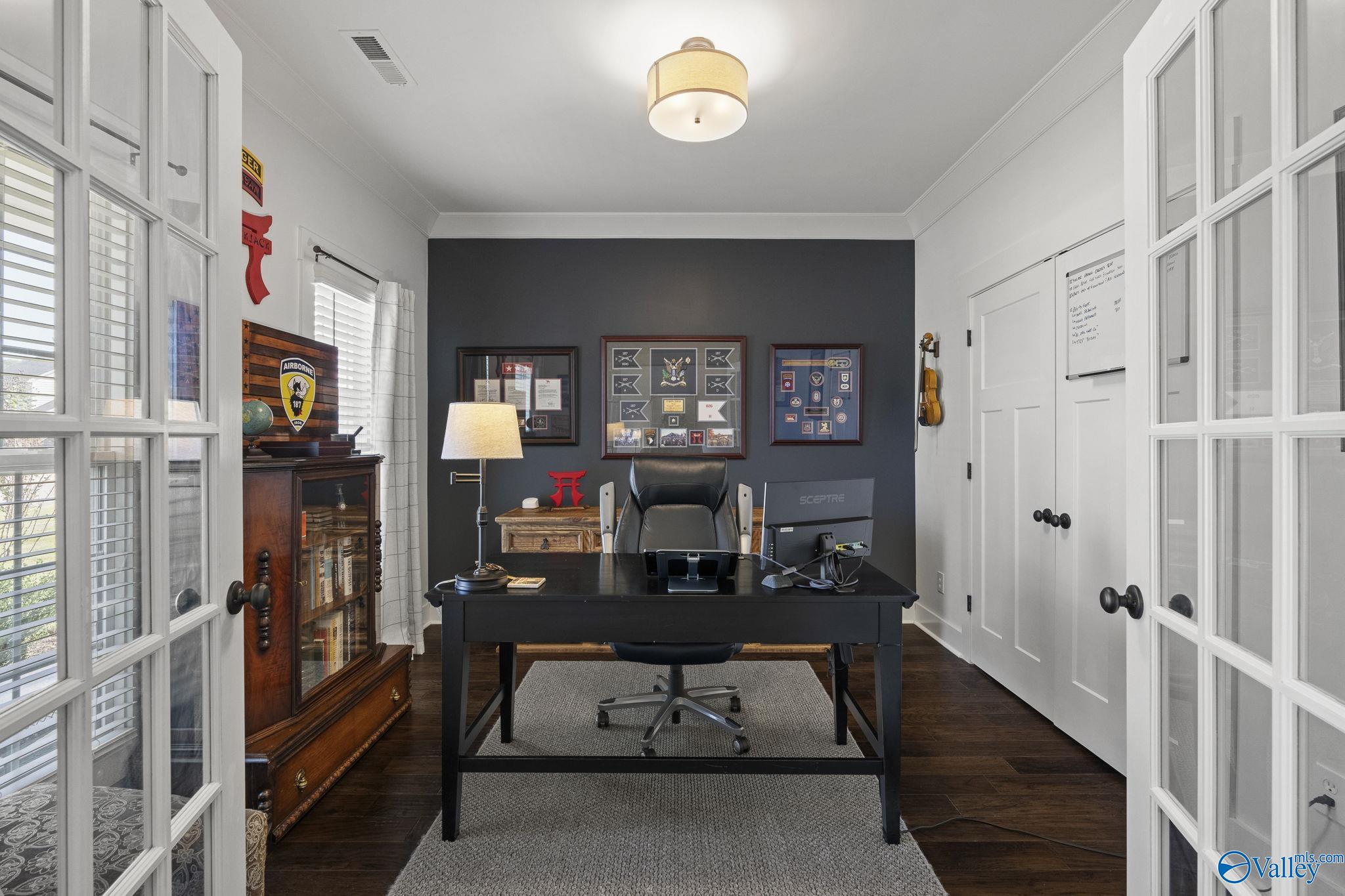 135 Huntsmen Lane