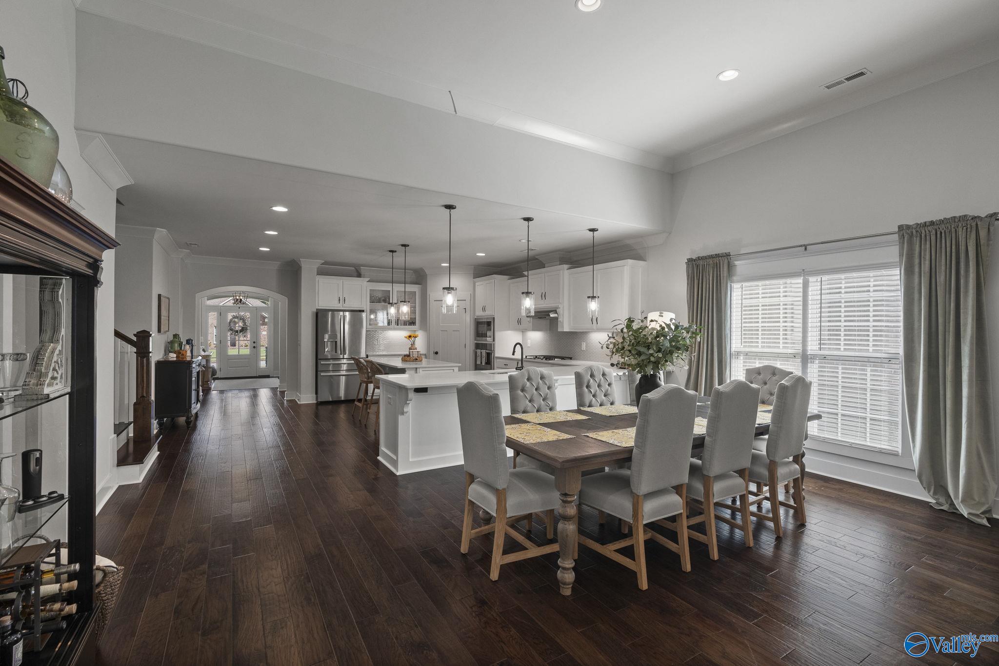 135 Huntsmen Lane