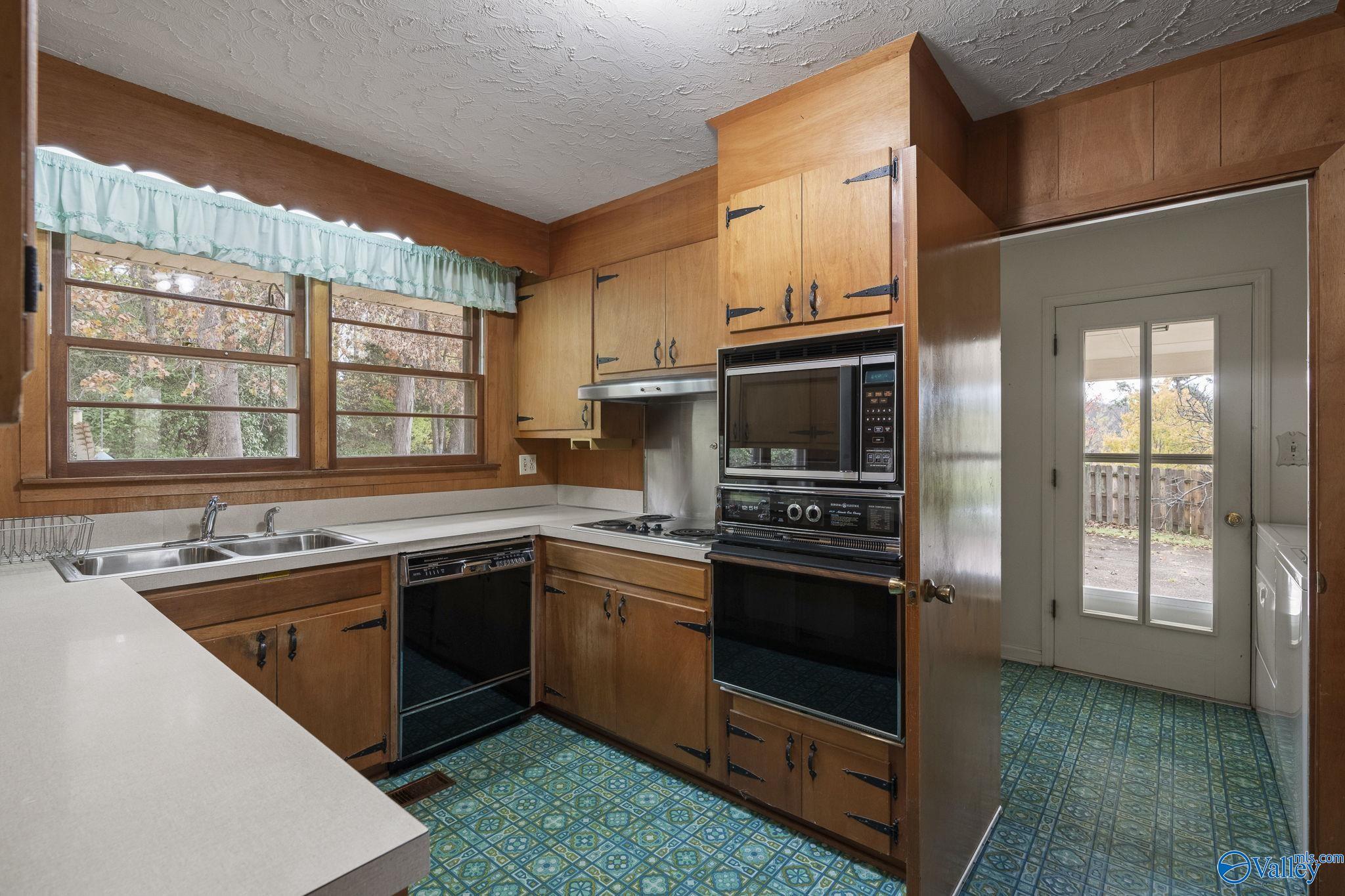 8103 Camille Drive SE