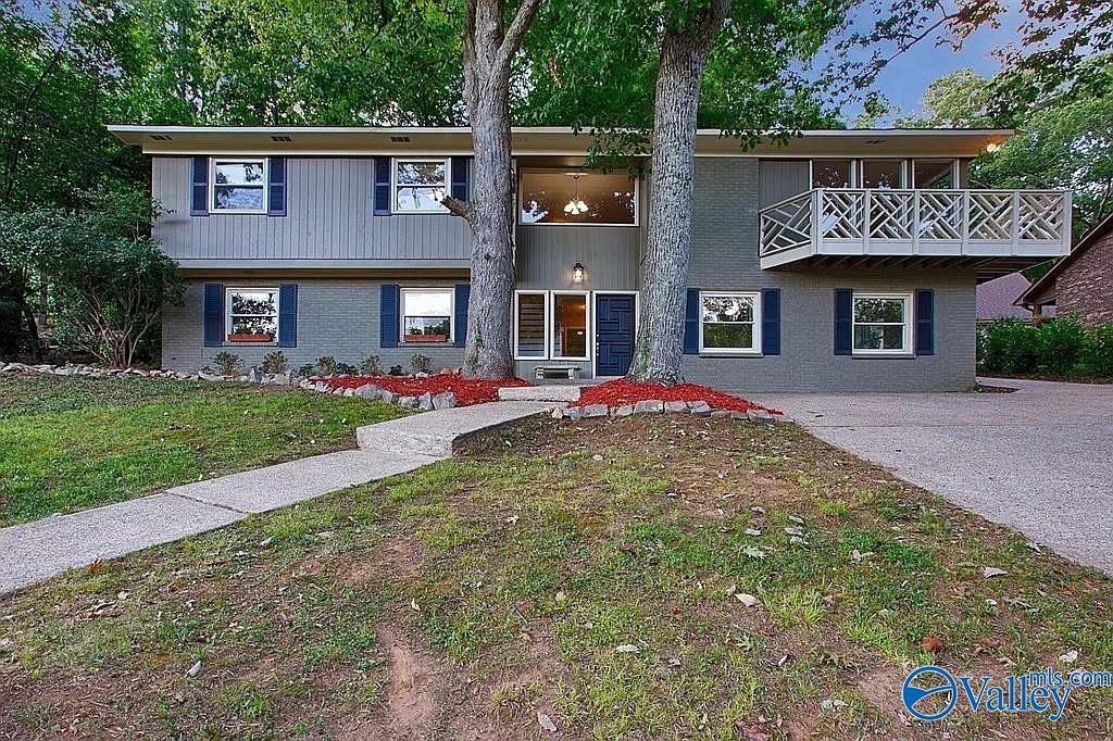 416 Owens Drive SE