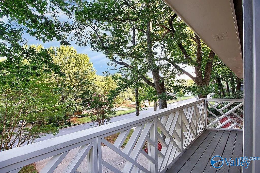 416 Owens Drive SE