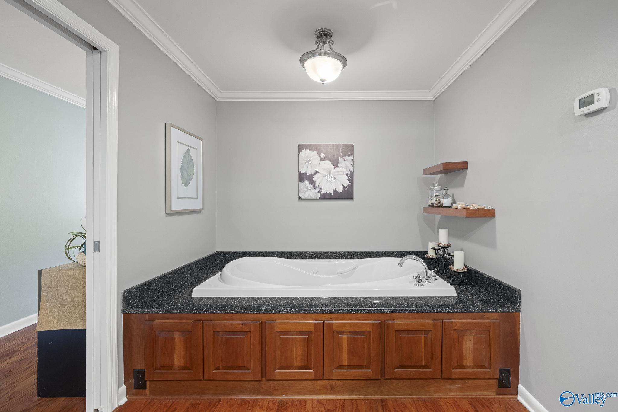 2003 Mcdowling Drive SE