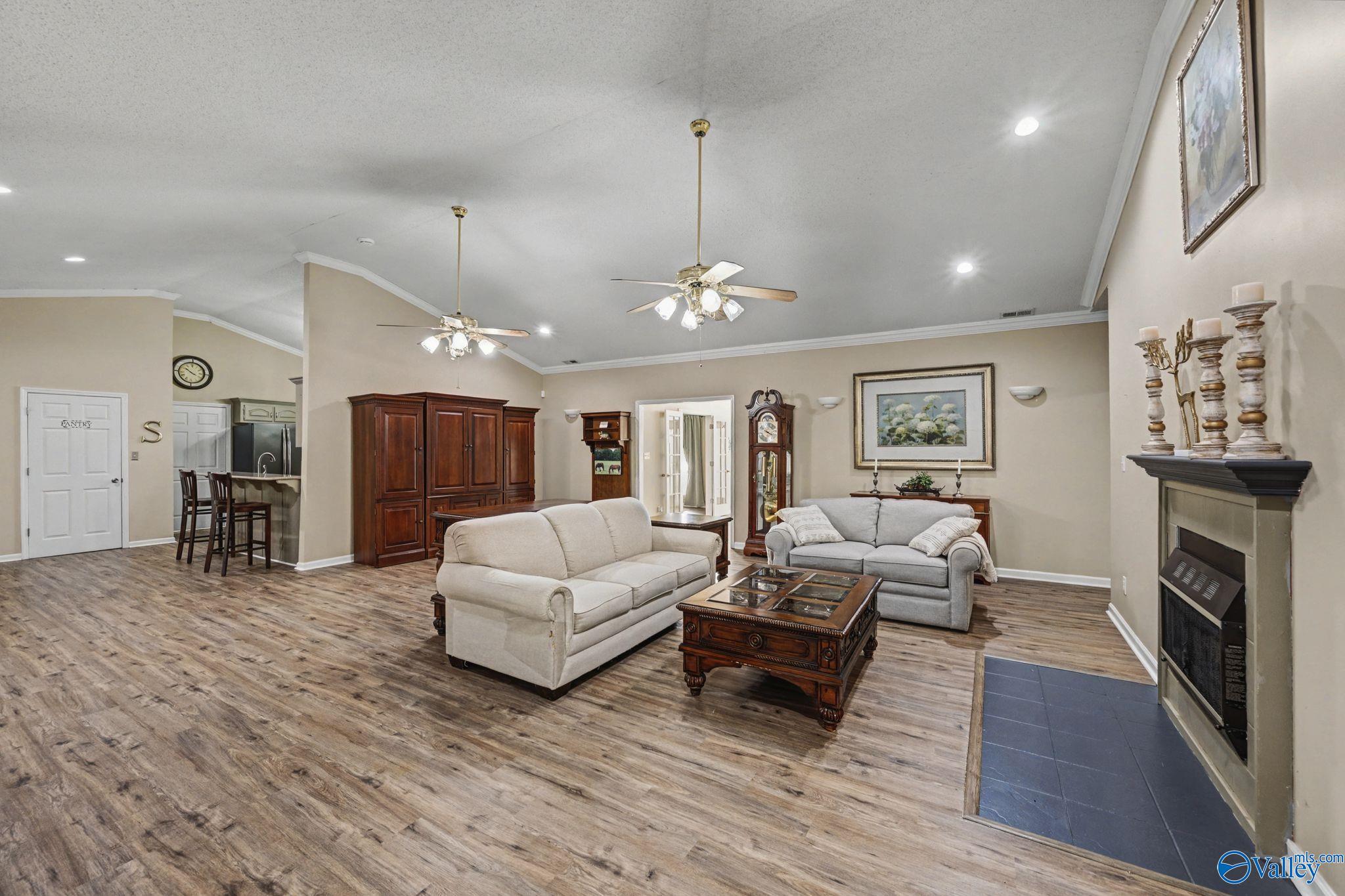 26184 Mooresville Road