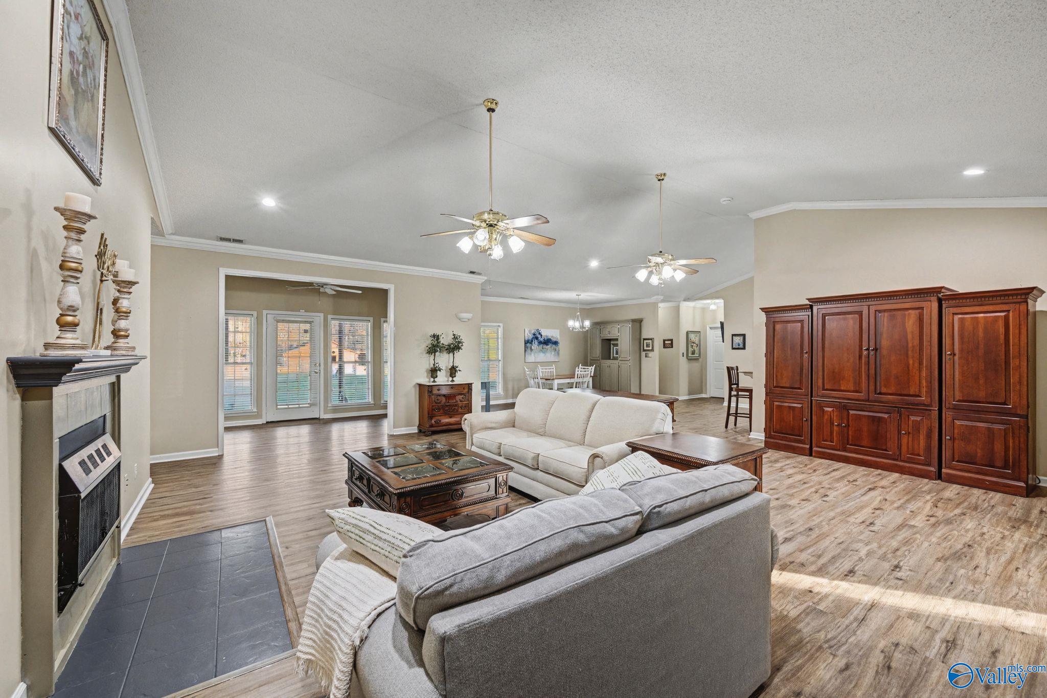 26184 Mooresville Road