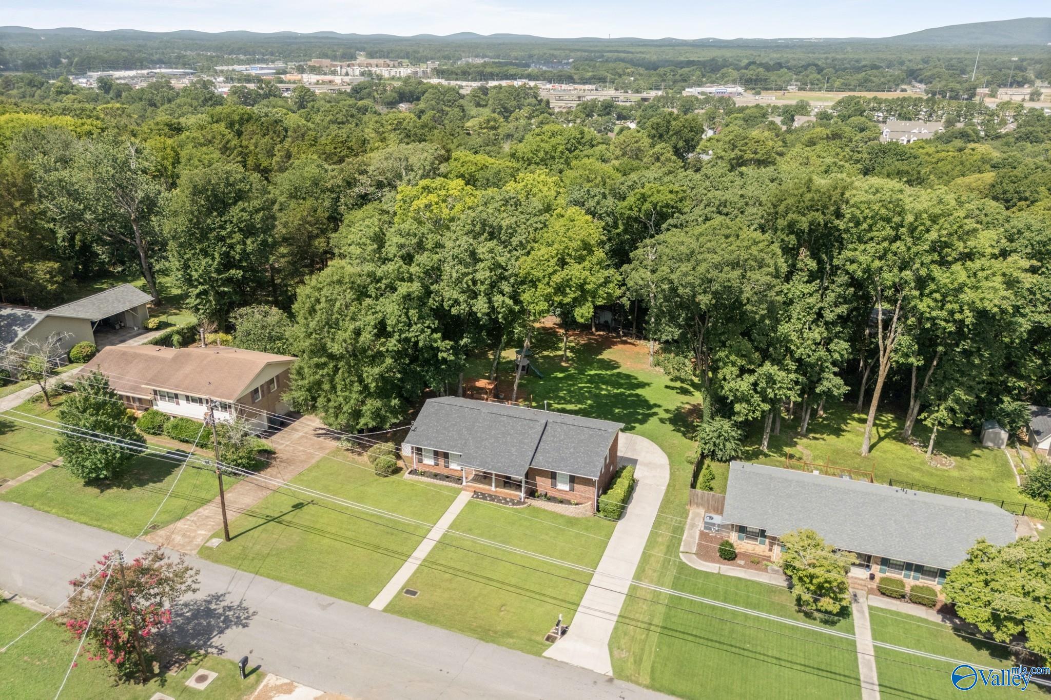 8512 Hickory Hill Lane SE