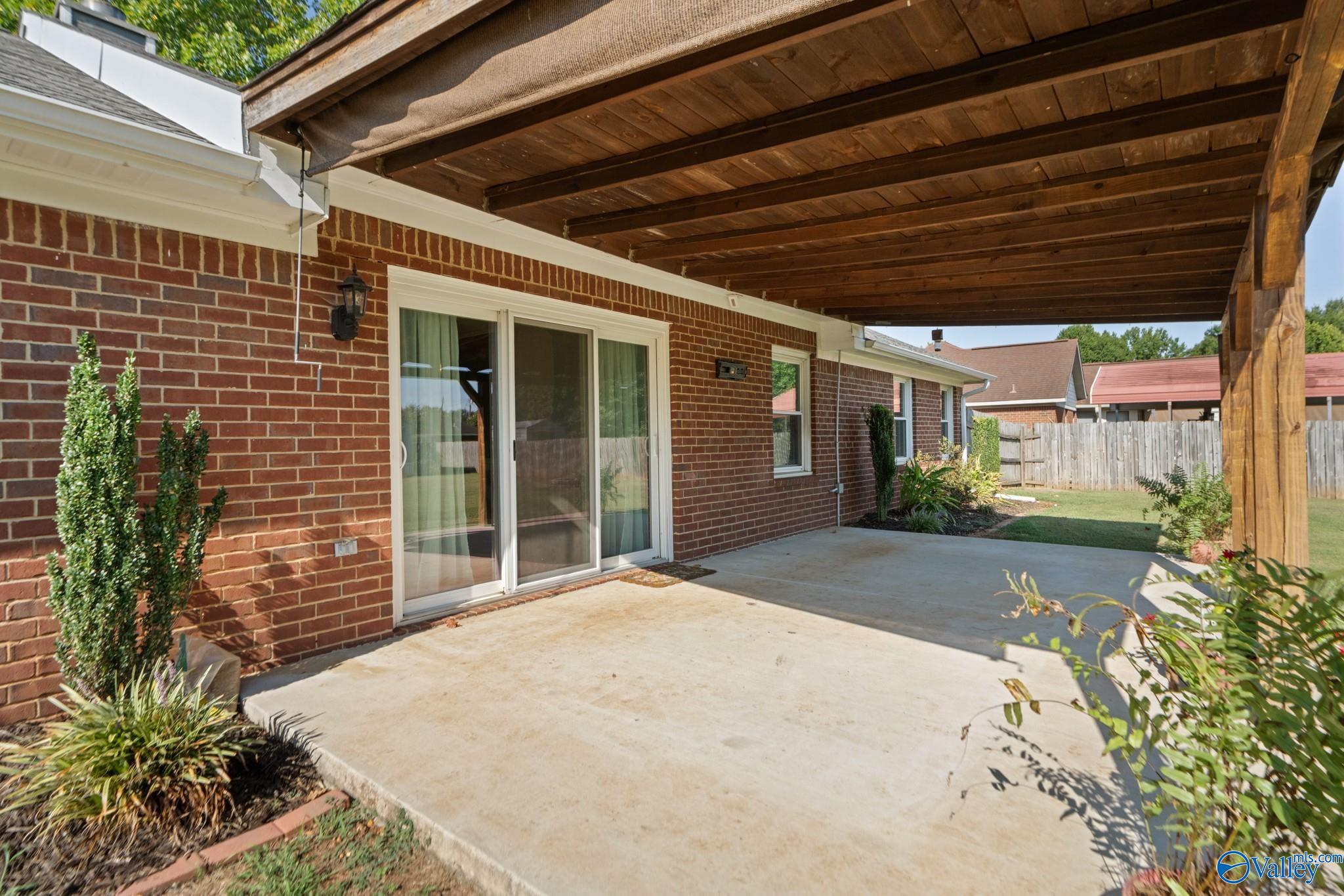 152 Raspberry Way