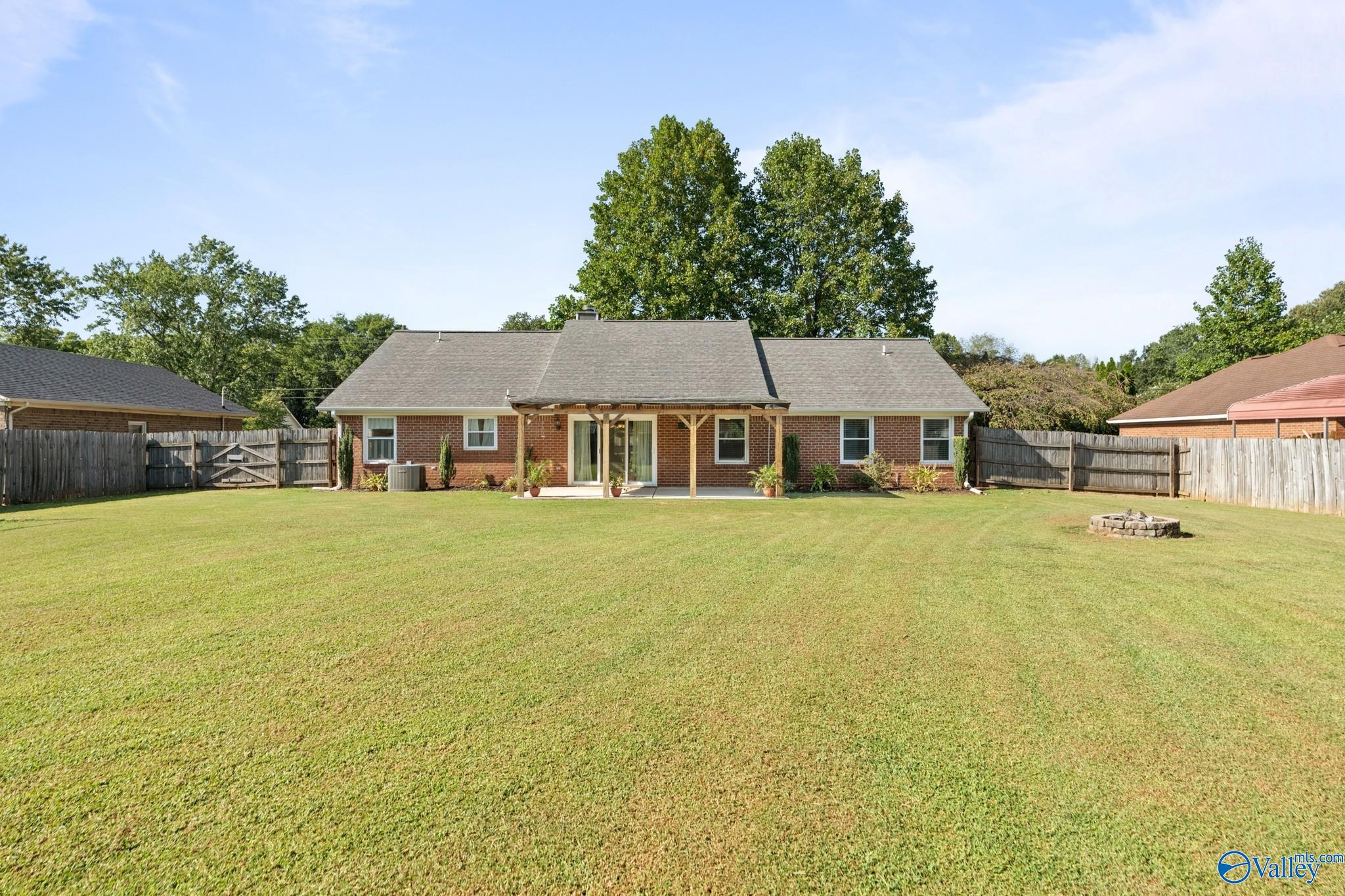 152 Raspberry Way