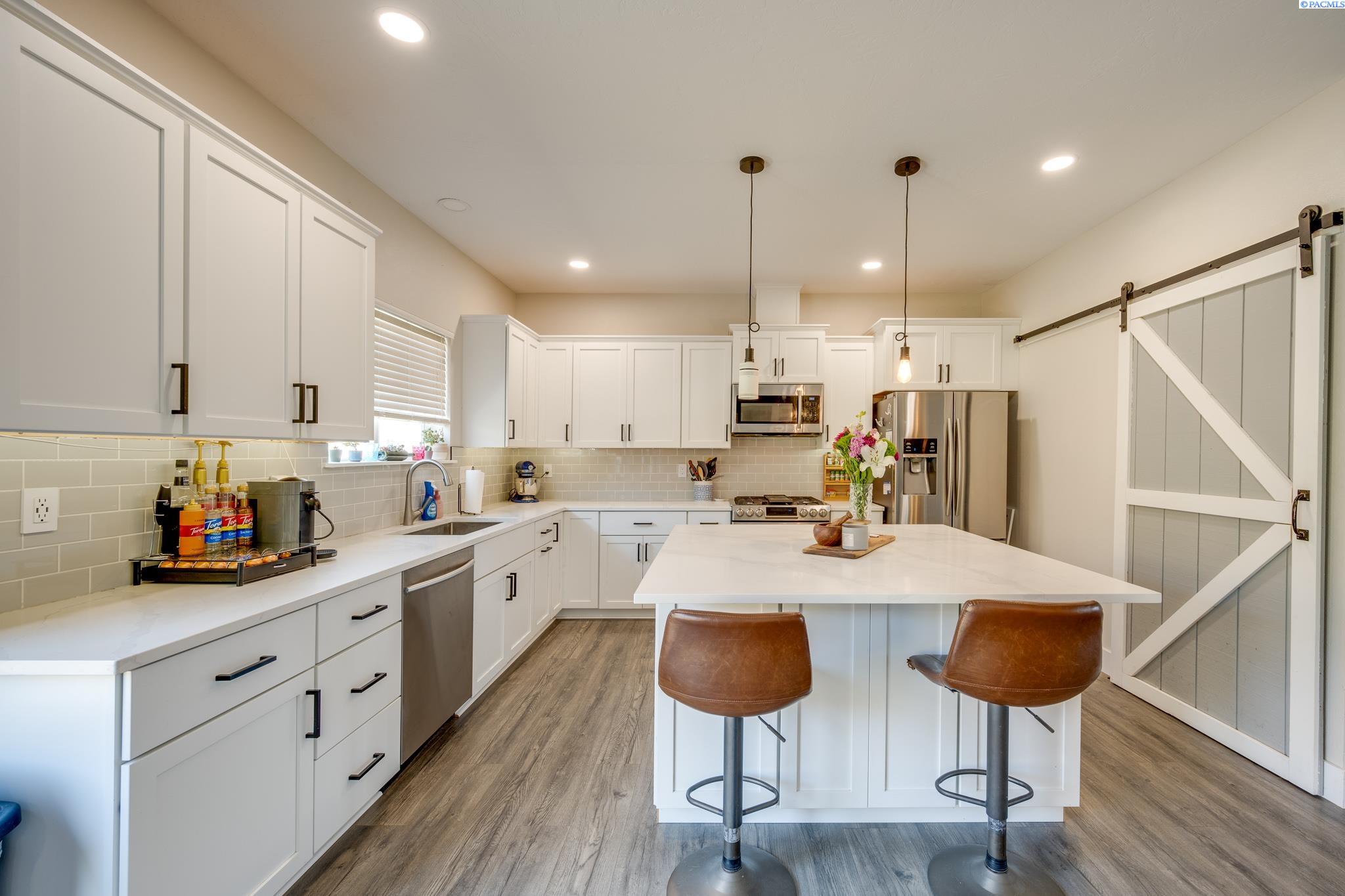 1155 NW Marshland St.