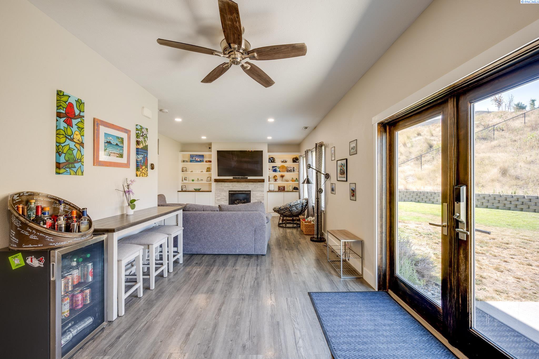 1155 NW Marshland St.