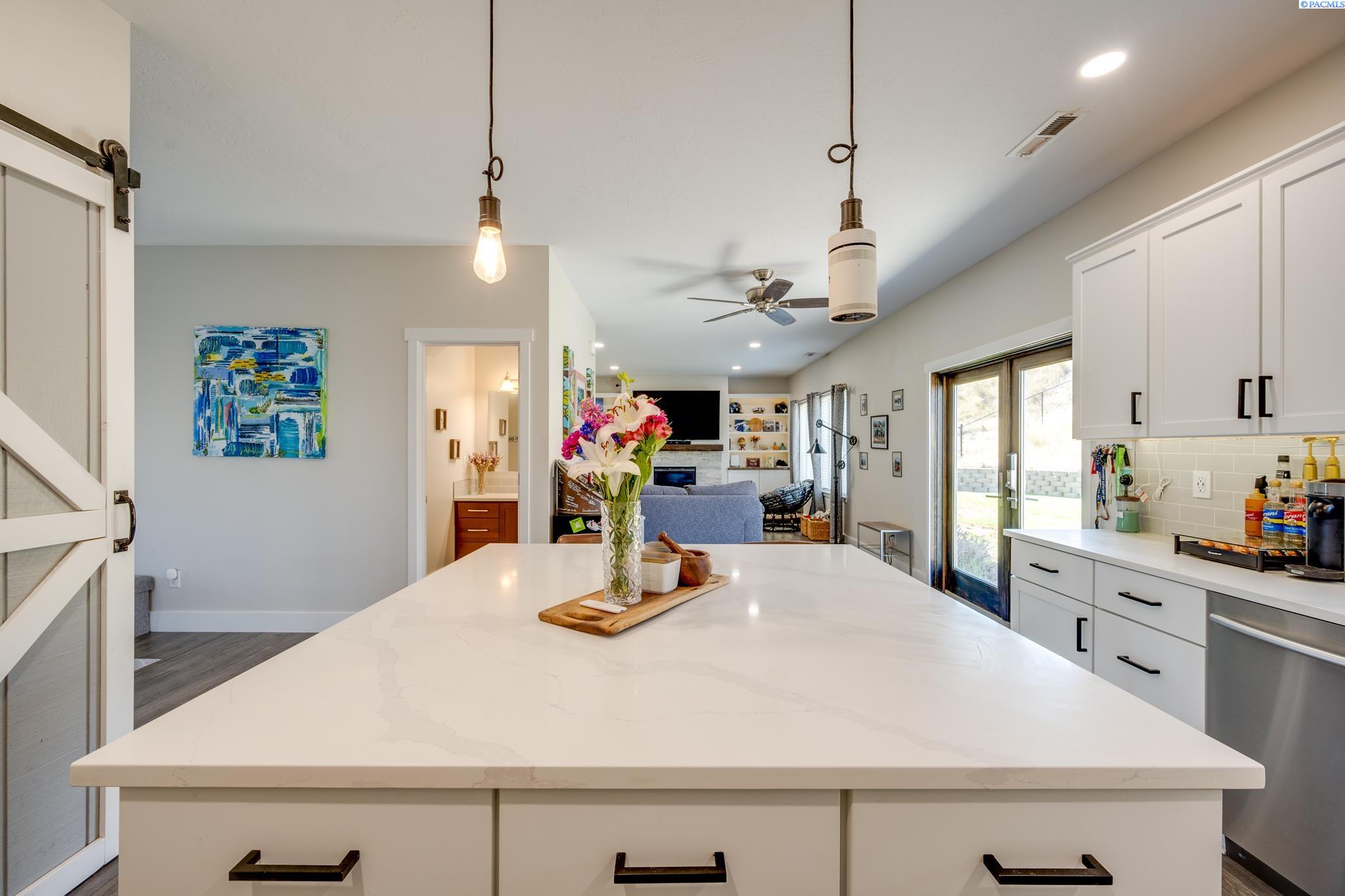 1155 NW Marshland St.