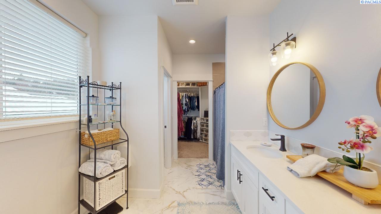 605 SW Umatilla Court